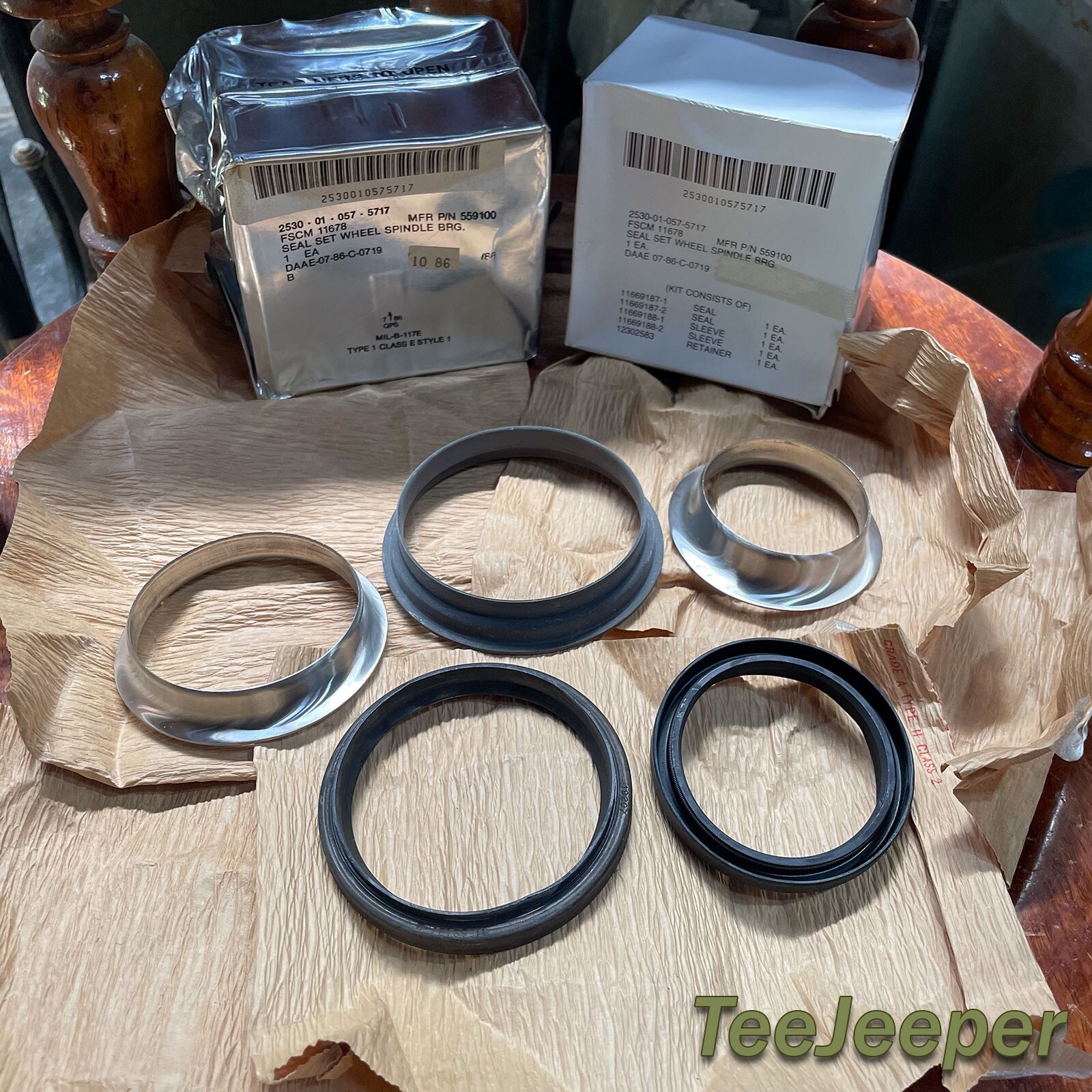 NOS Spindle Bearing Wheel Seal Set Jeep M151 A2 559100