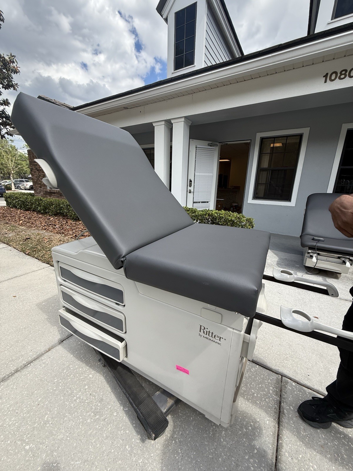Midmark Ritter examination table