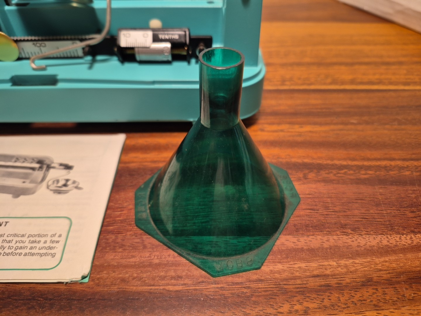 Vtg RCBS Model 10-10 Reloading Beam Scale + Lee Priming Tool + RCBS Funnel