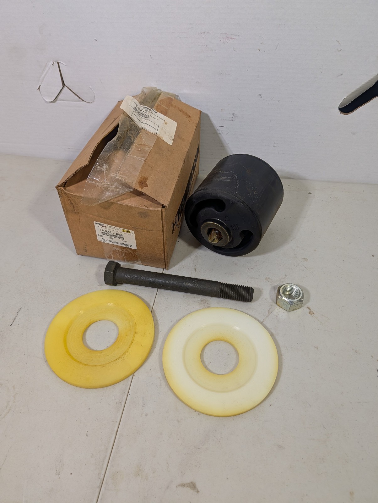 Hendrickson S-6914 Pivot Bushing Kit Tri-Functional Dayton 334-658