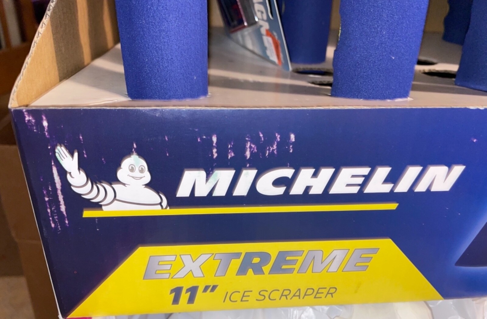 NEW 11” MICHELIN EXTREME ICE SCRAPER WITH ICE CHISEL WINTER WINDSHIELD TOOL SNOW
