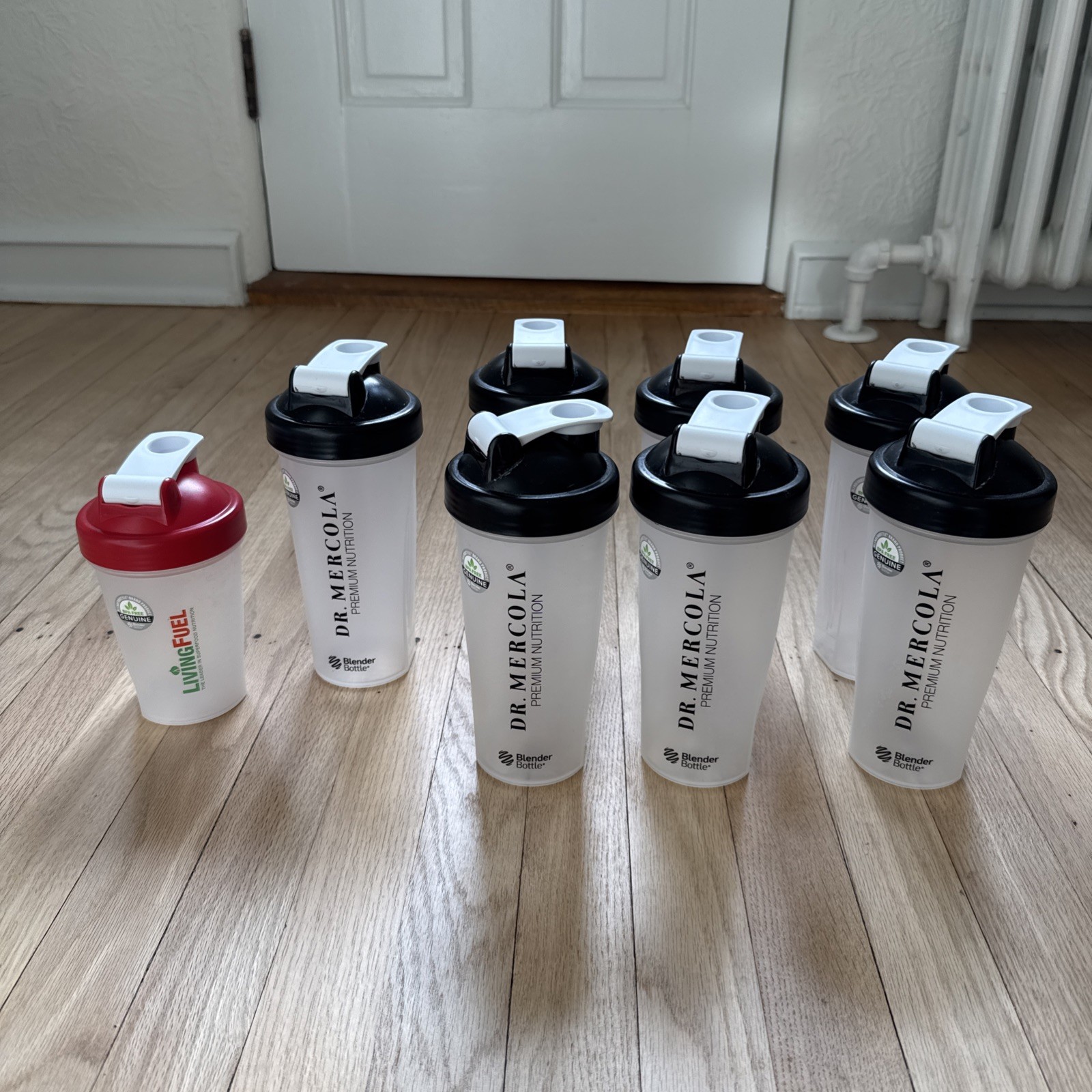 Lot of 8 Blender Bottles (7) 20oz and  (1) 12 oz