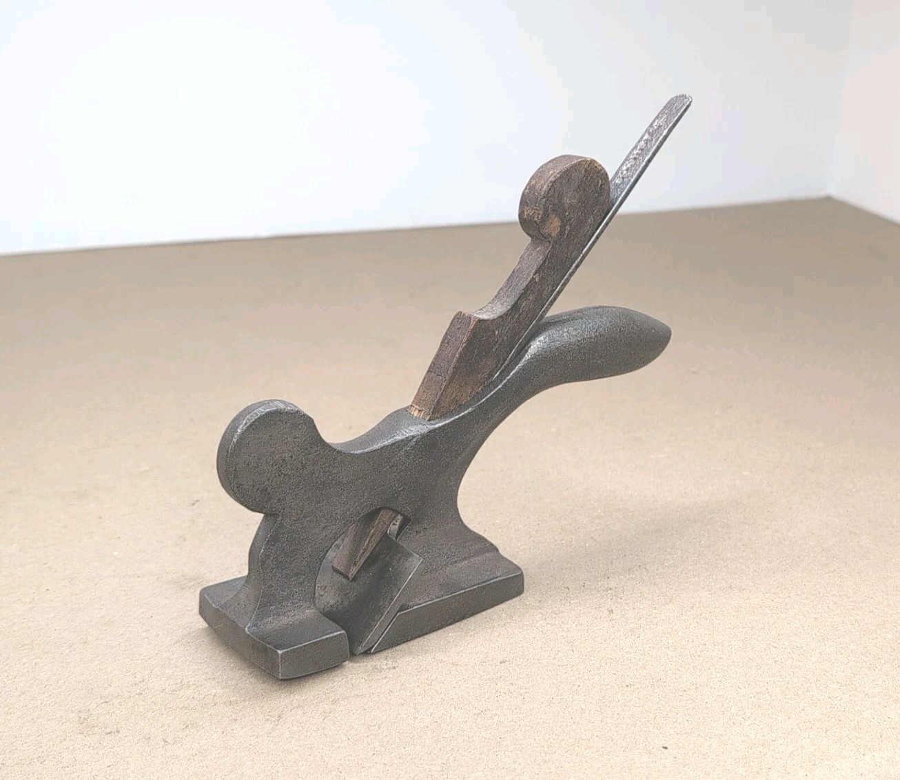 IV808  Coachmaker Squirrel Tail T Cutter Carriage Rabbit Hand Plane Round Bottom