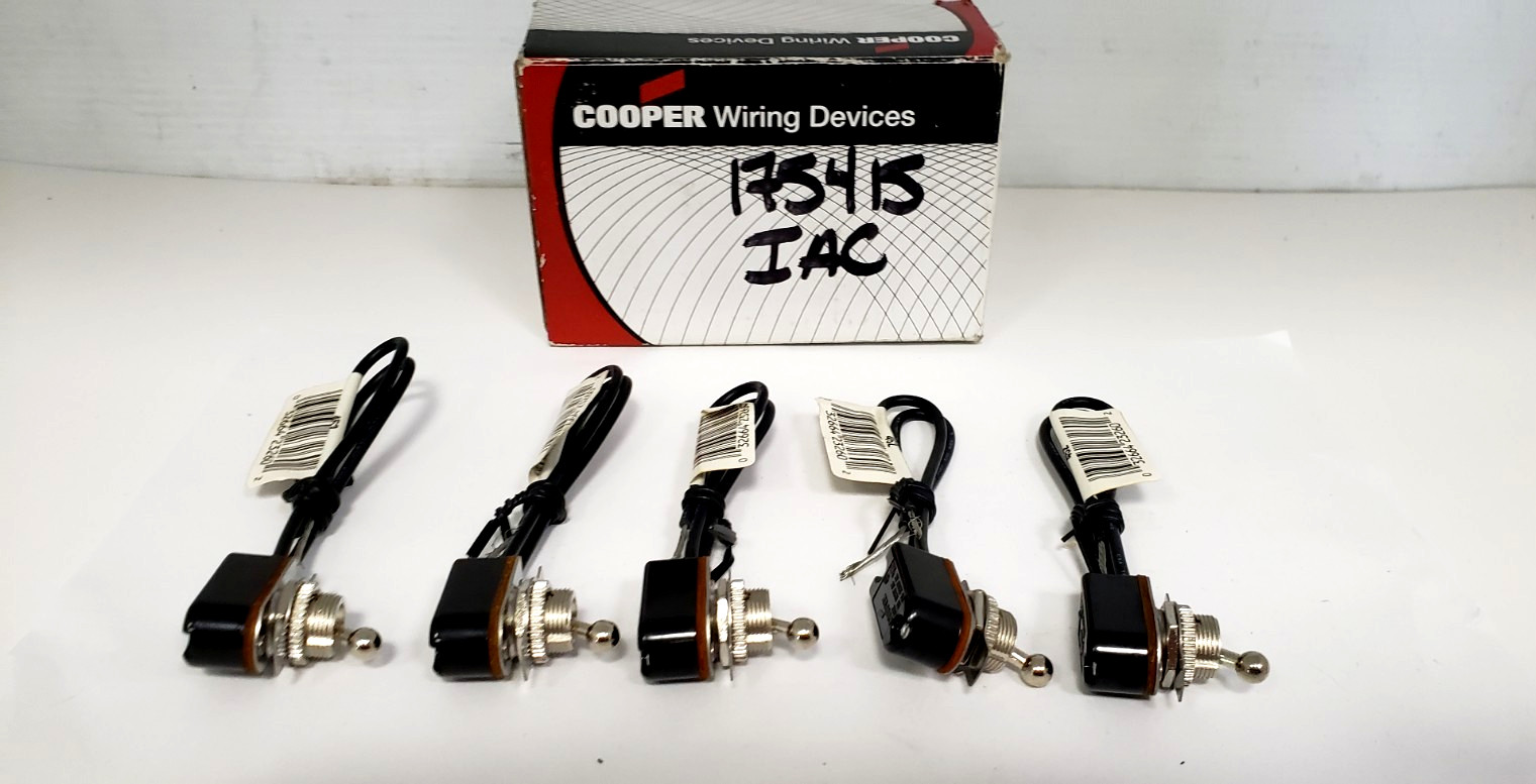 COOPER 452 SINGLE POLE TOGGLE SWITCH, 6A-125V, 3A-250V (BOX OF 5) NIB