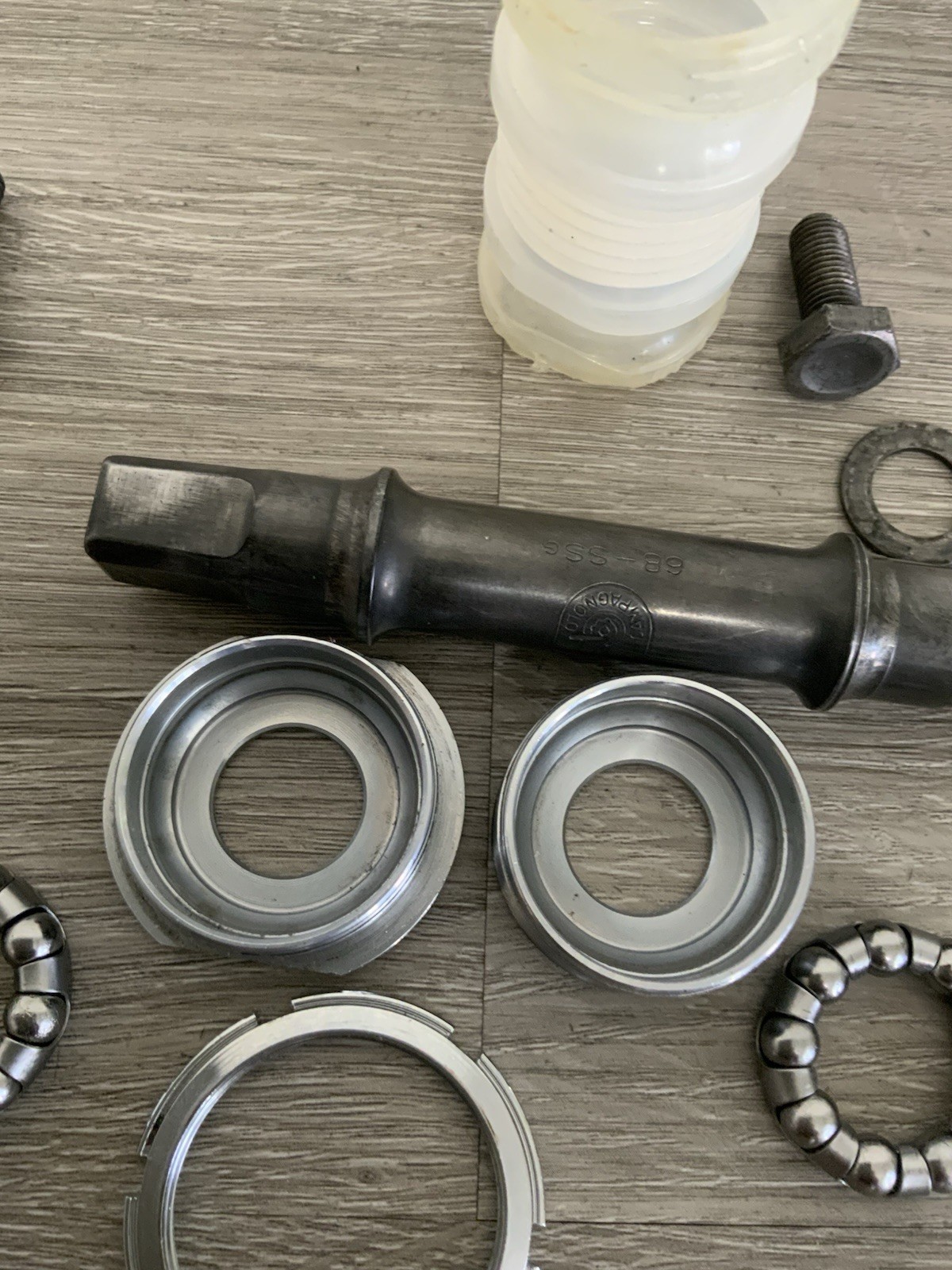 CAMPAGNOLO CHORUS BOTTOM BRACKET 68-115 MM BSA THREADED