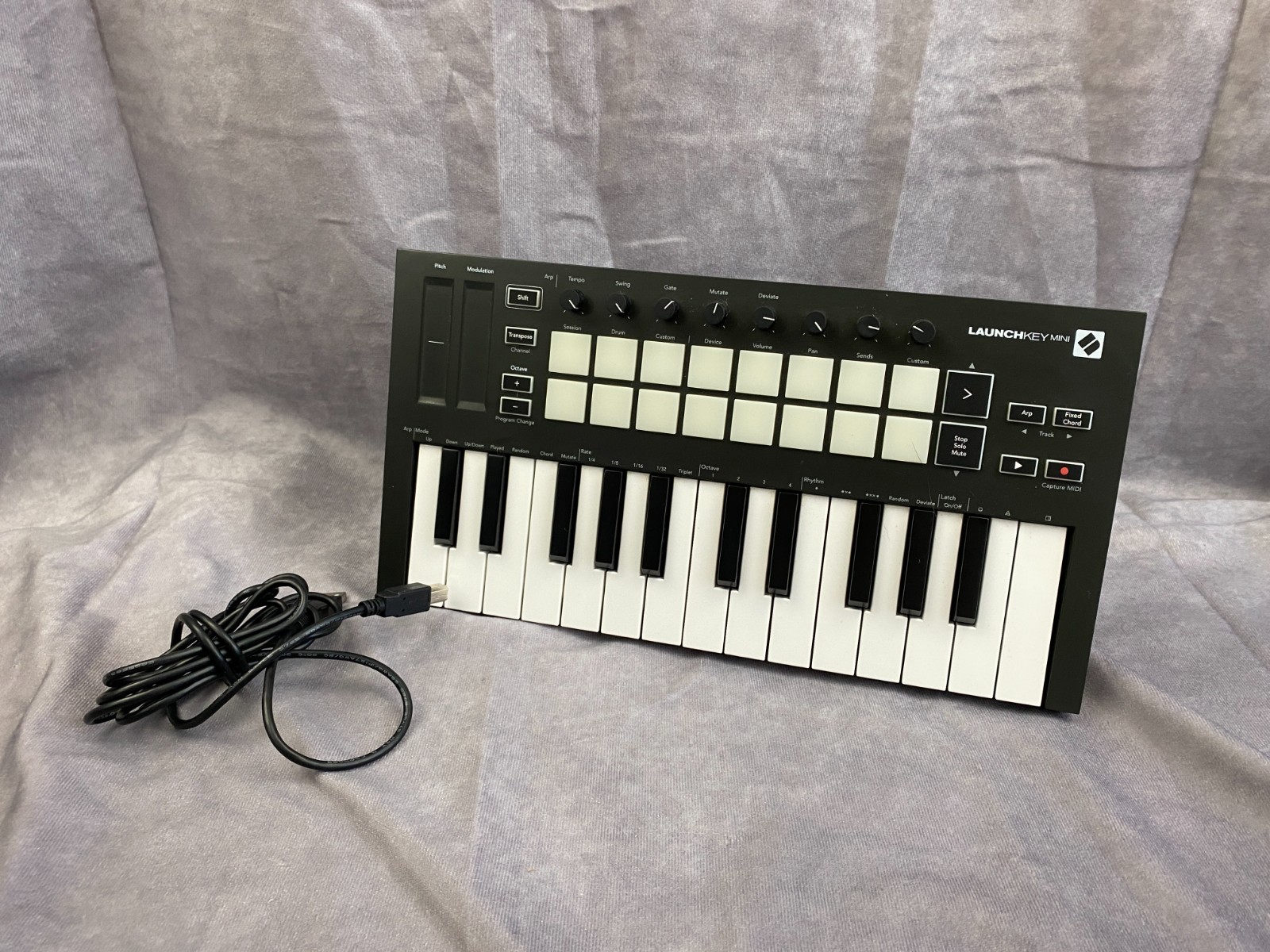 Novation Launchkey Mini Mk3 25 Key USB MIDI Keyboard Controller TESTED