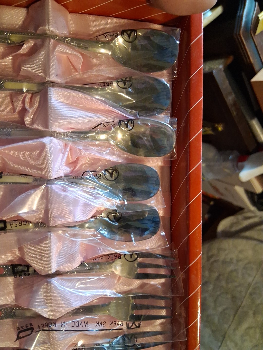 Vtg Tableware Set