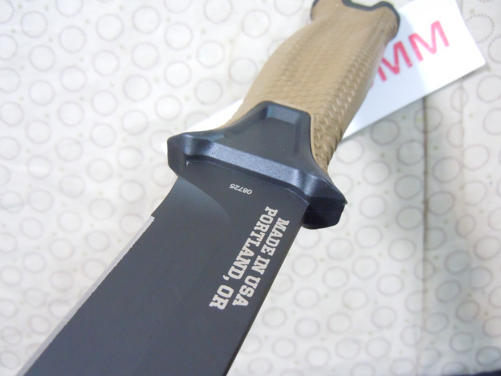 GERBER STRONGARM 08725 FIXED BLADE KNIFE.