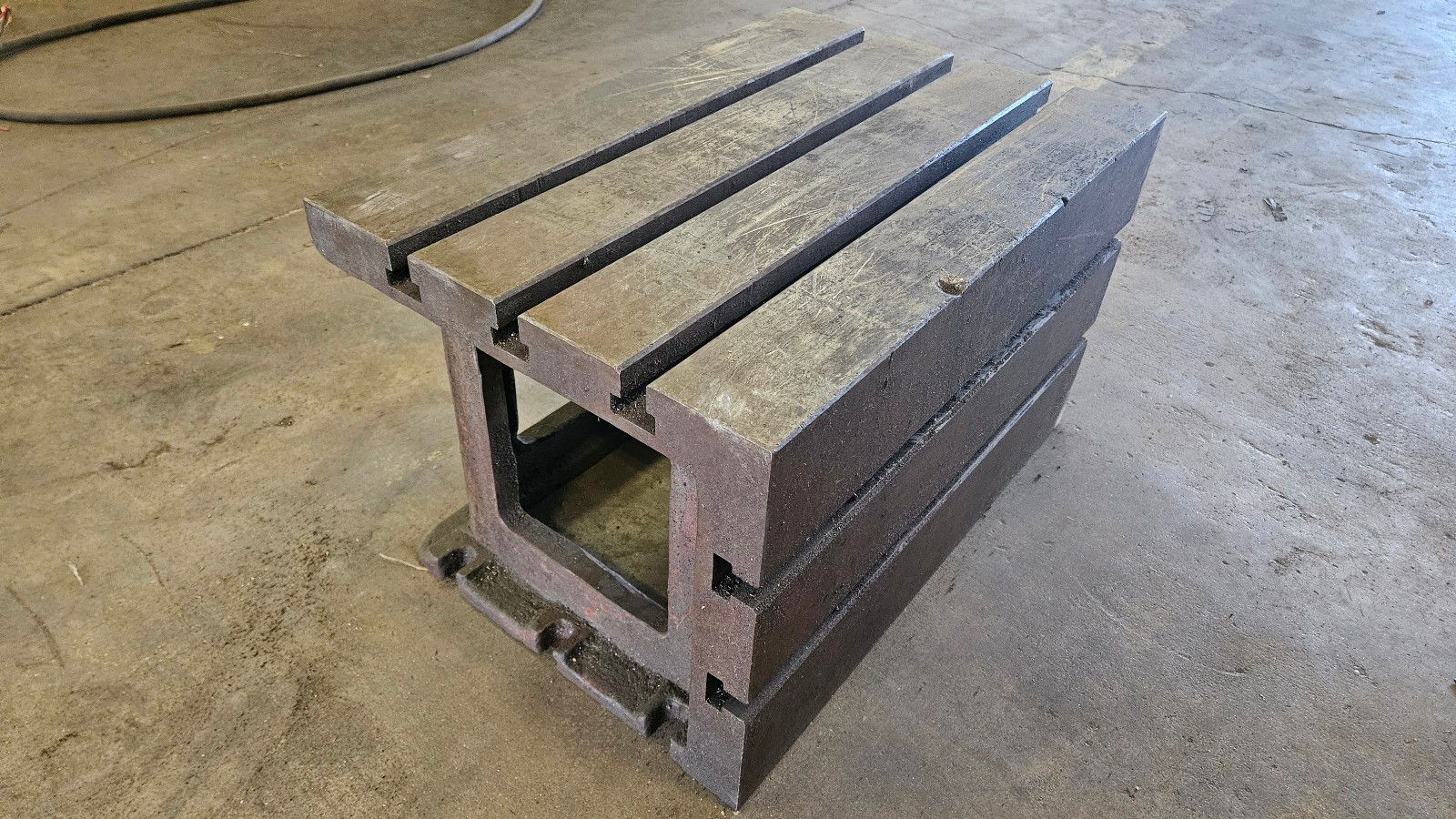 26" x 18" x 18" T-SLOTTED DRILL BOX TABLE