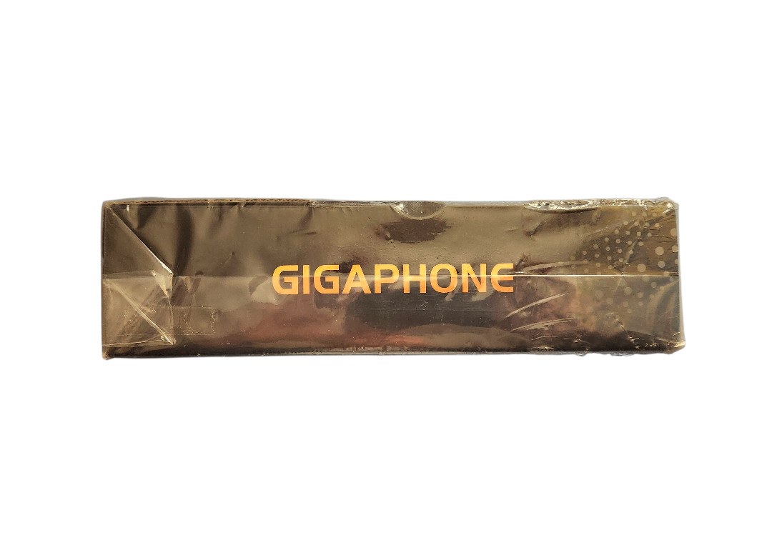 Gigaphone G-100S Portable Voice Amplifier Kit with Microphone New in Box