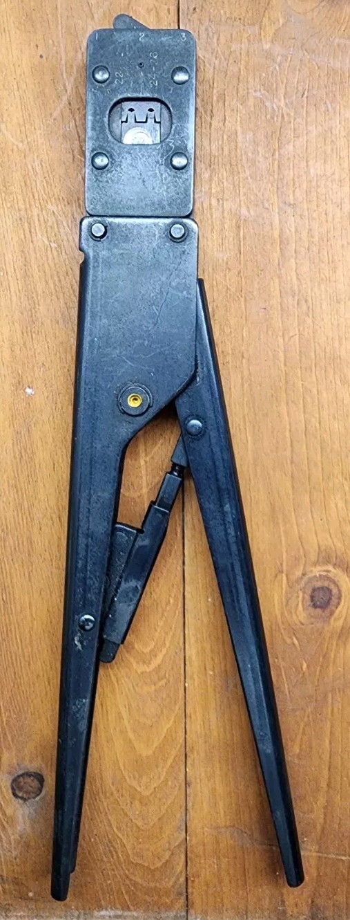 AMP 90328-1 HAND CRIMPING TOOL 22, 24-26
