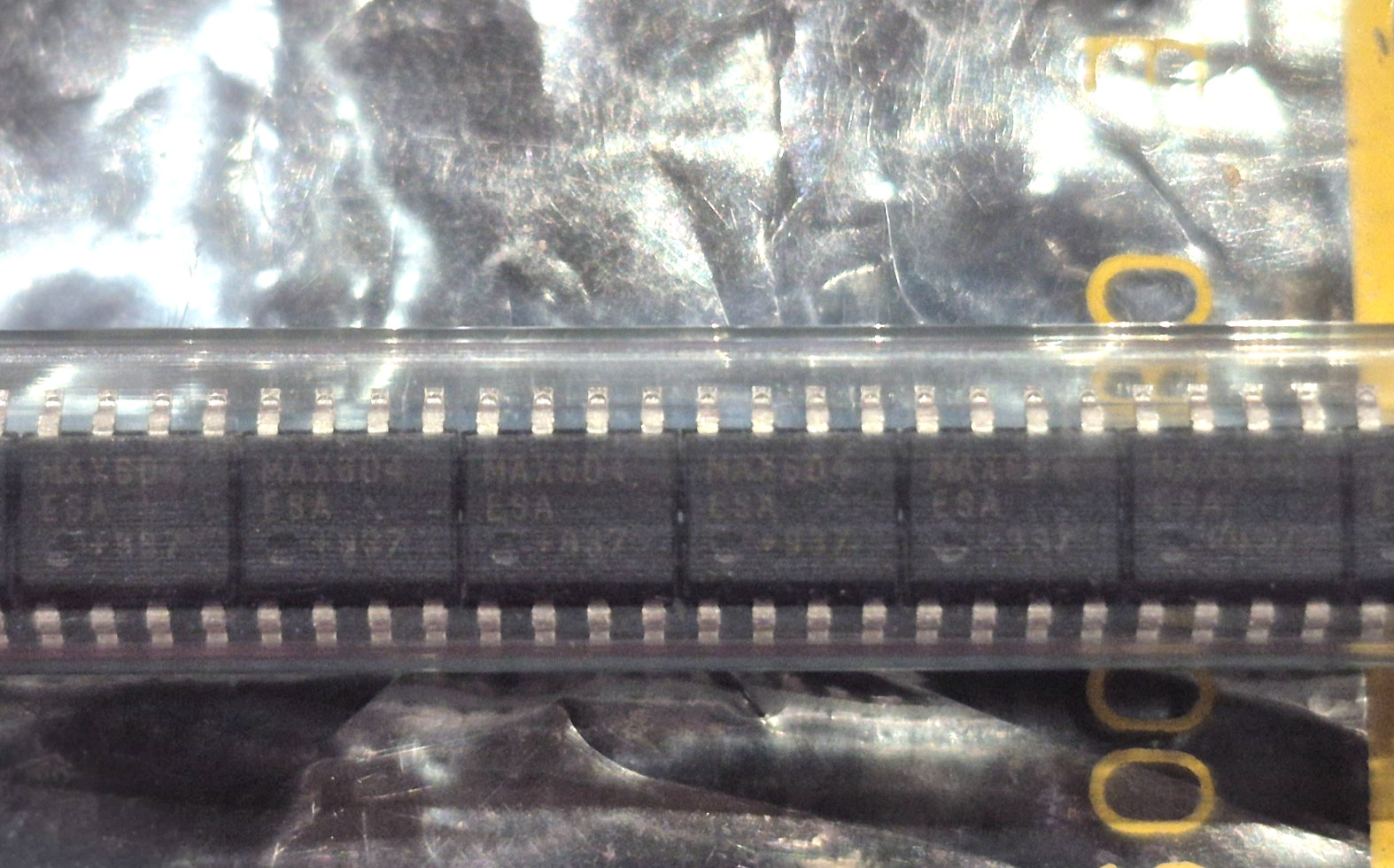 Qty 5 pcs MAXIM -MAX604ESA-Linear Voltage Regulator, Positive Adjustable, 500mA
