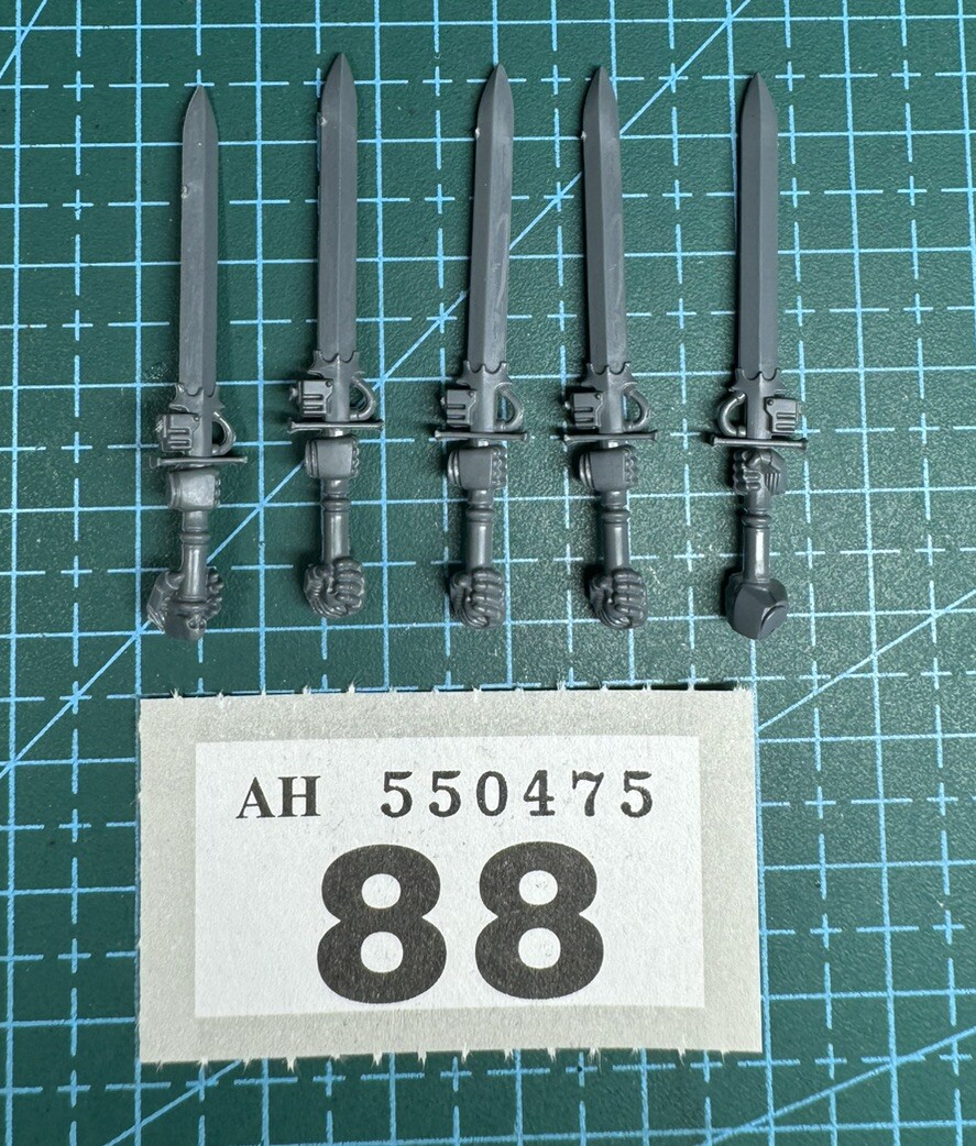 5 Grey Knights Two Handed Power Sword Hand Space Marine 40k Bits Heresy Primaris