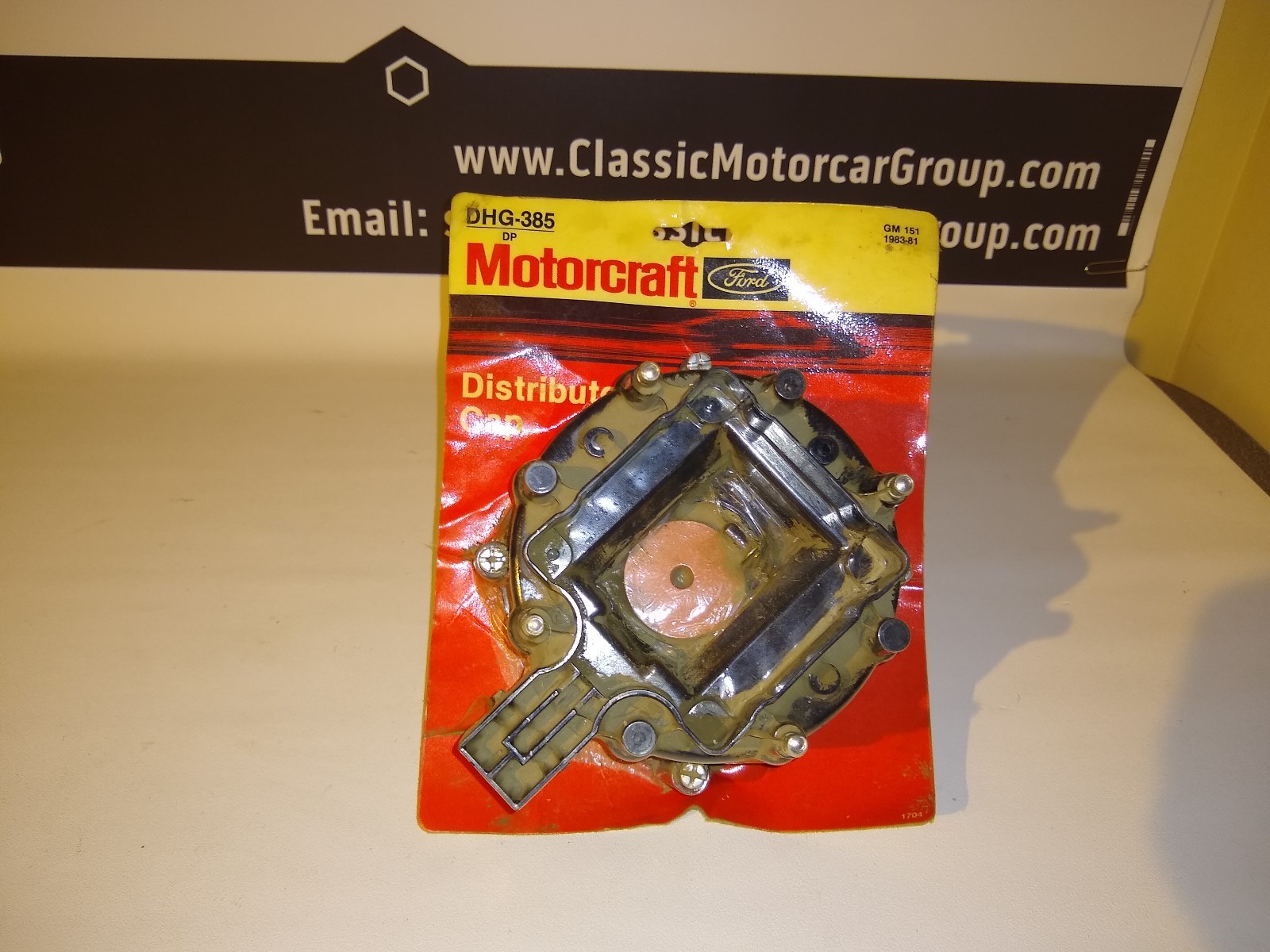 Ford Motorcraft Distributor Cap Part # DHG385