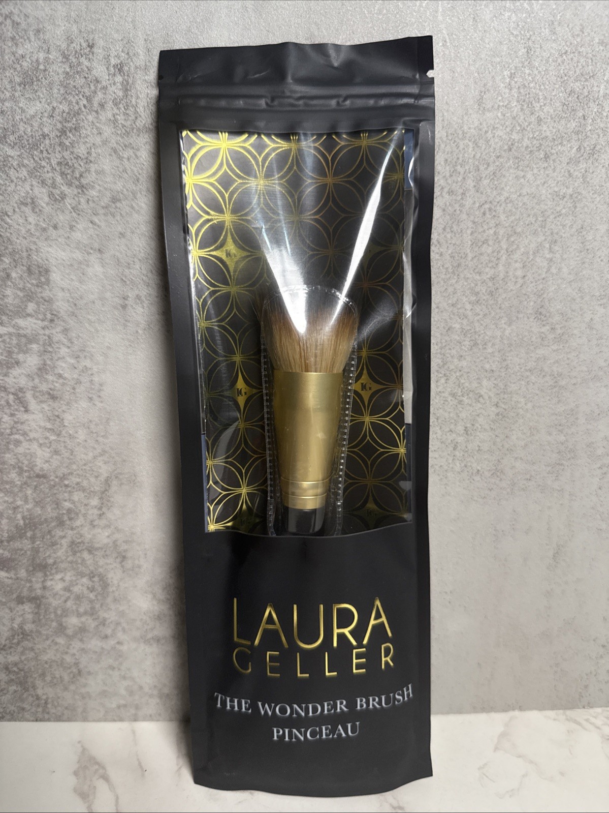 LAURA GELLER The Wonder Brush Brand New In Sleeve!! Free Shipping!!