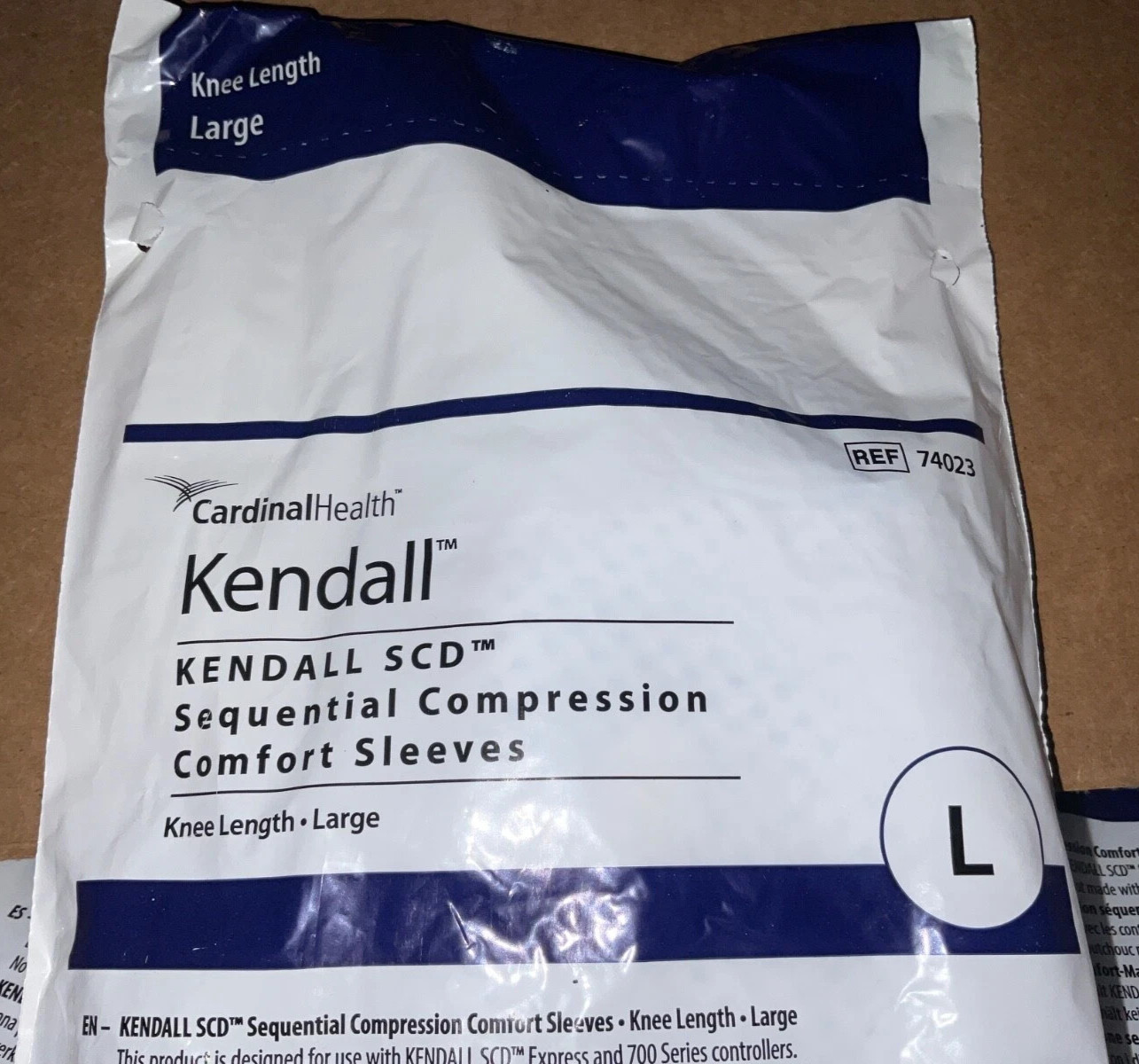 Kendall SCD 74023 Compression Sleeves Large 26" - Lot of 2 Sealed