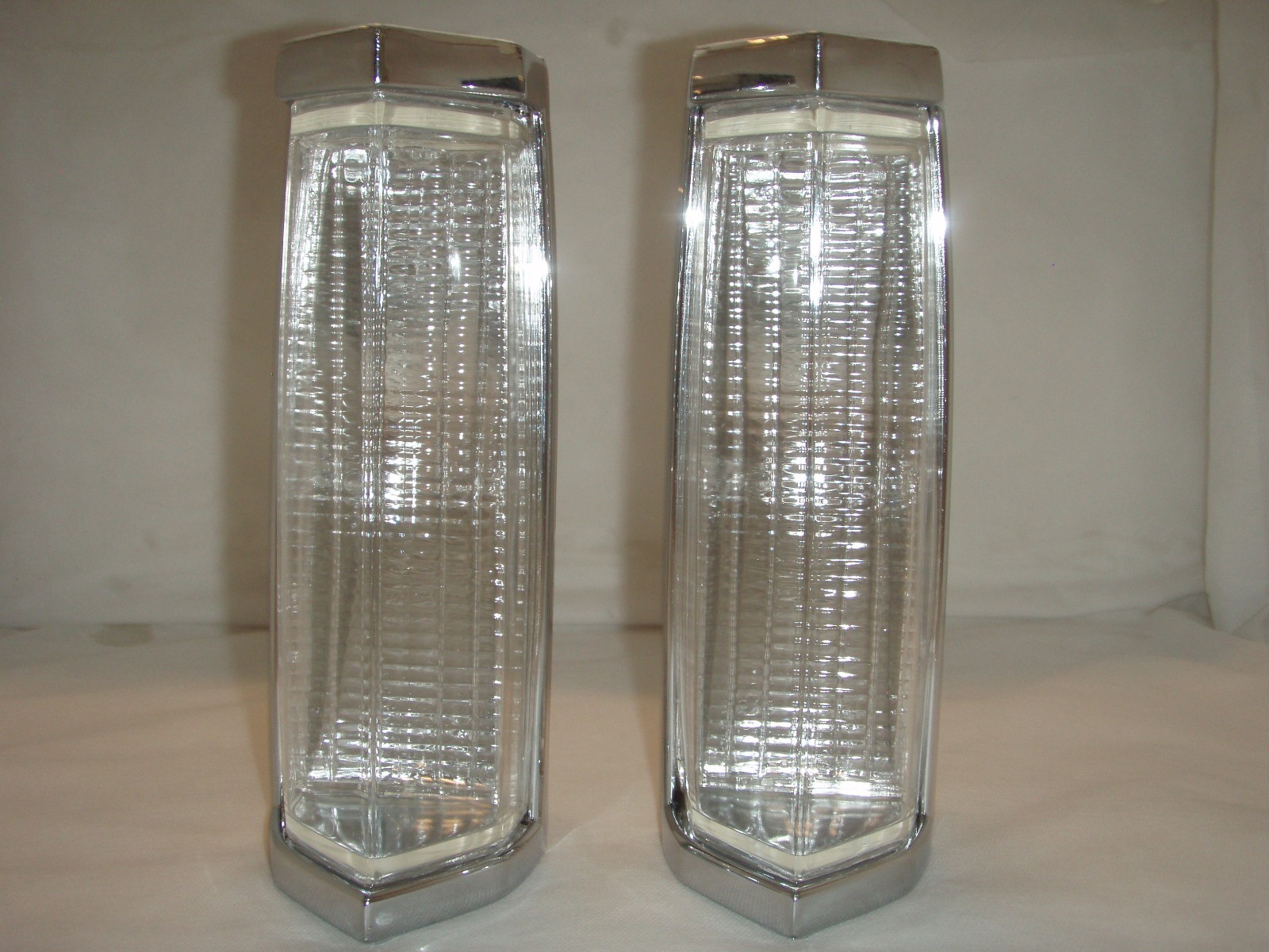 80/84 Lincoln Town Car, Mark VI MK VI  Parklamp signal  new aftermarket (Pair)