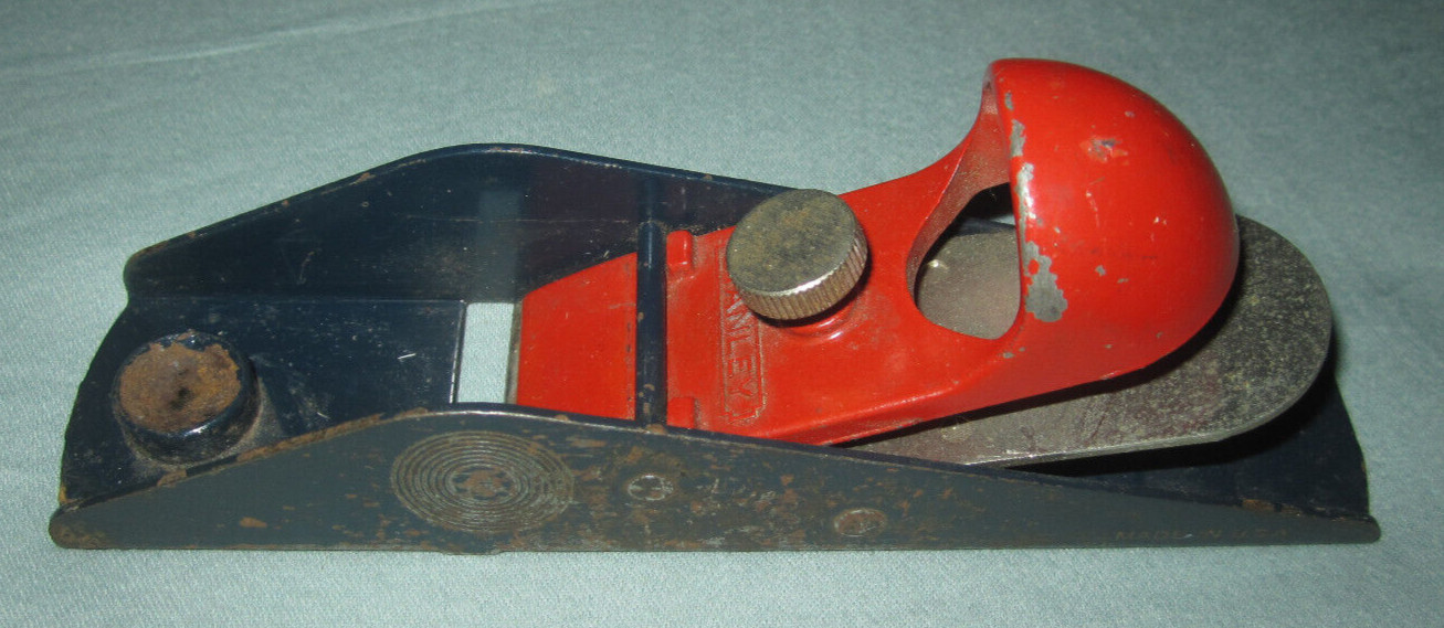 Vtg Stanley "Handyman" No. H102 block plane tool