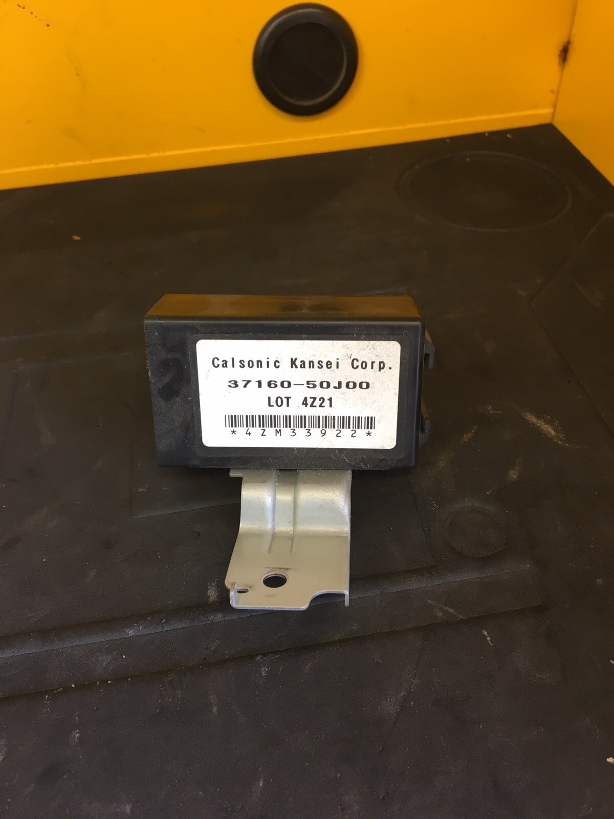 2003-2006 Suzuki XL-7 OEM TPMS module