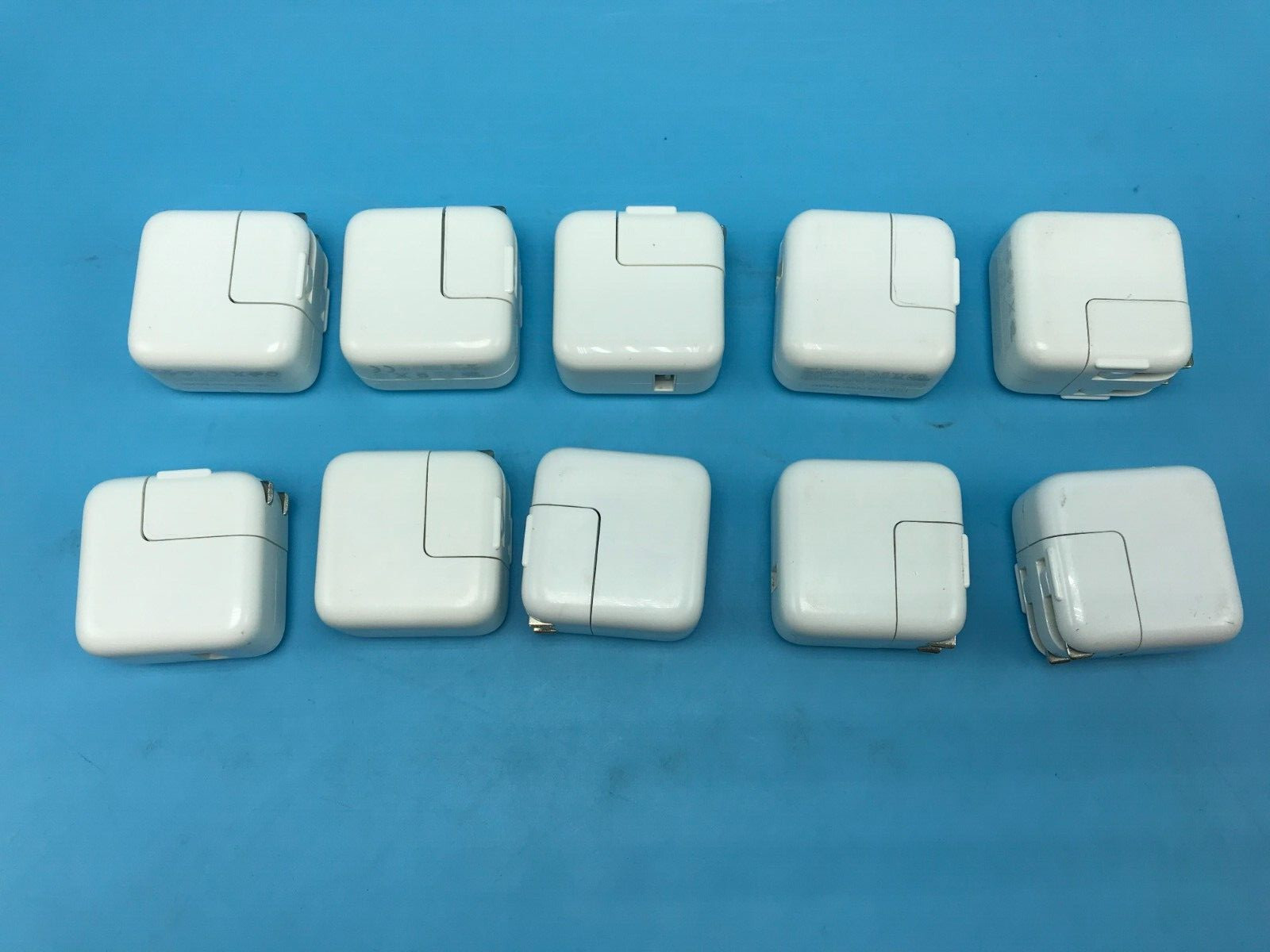 Lot of 10 Genuine OEM Apple 12W Single USB Wall Chargers Power Adapters A1401