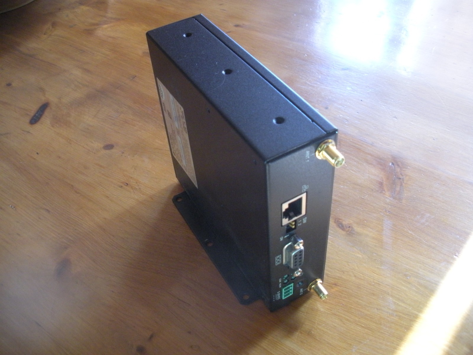 CONTEC FXR2000-G  Wired/Wireless LAN