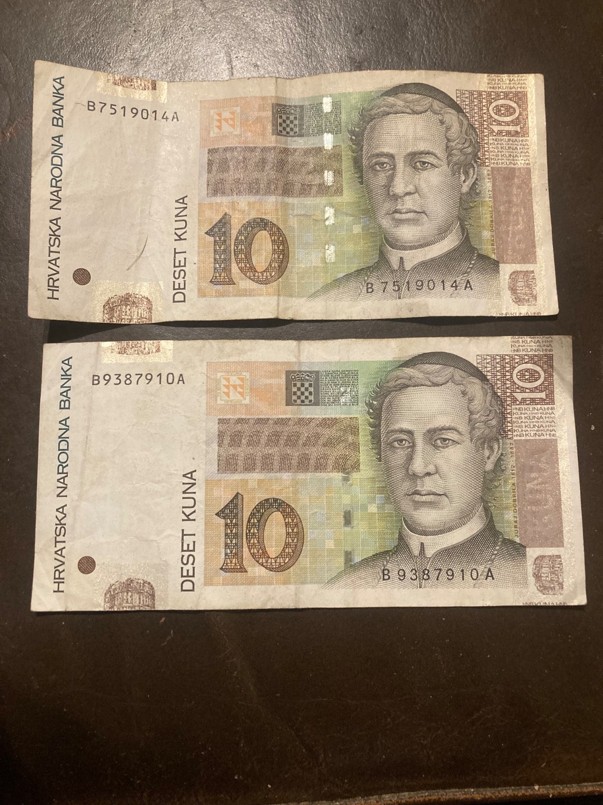 2 Croatia 10 Kuna Banknotes Dated 2012