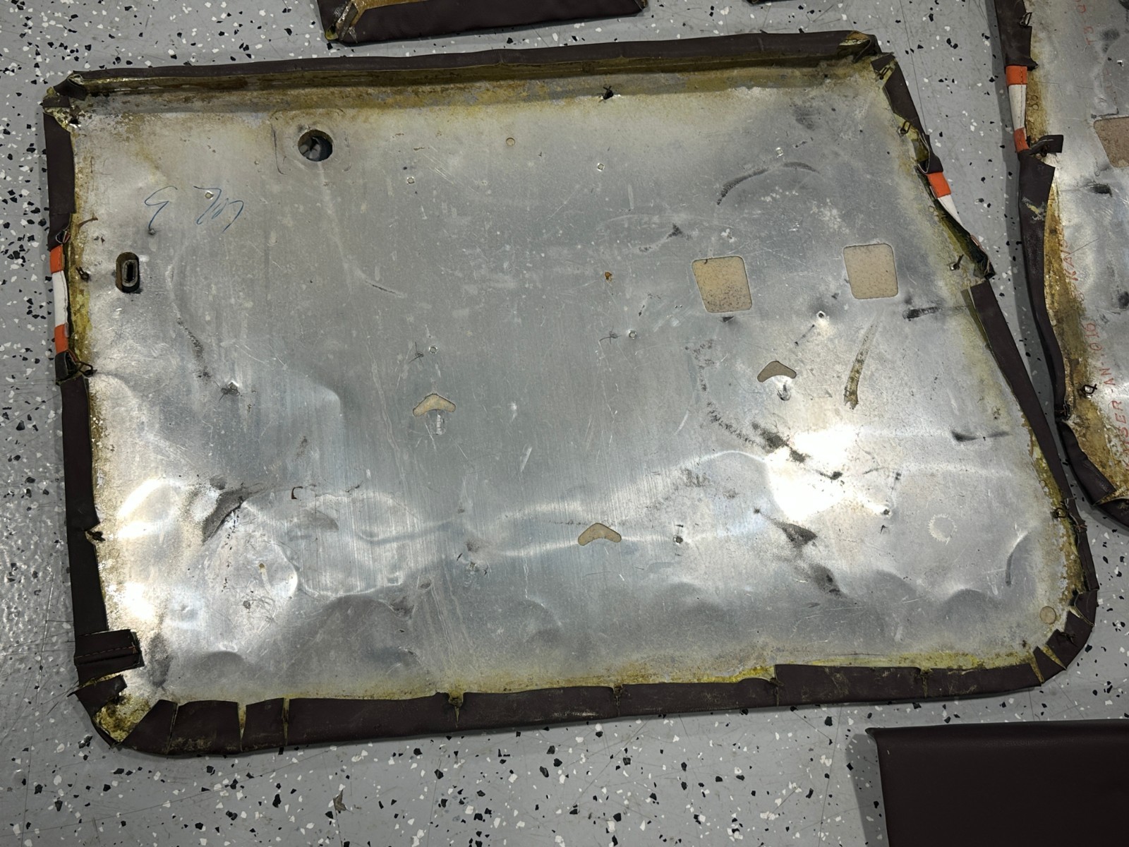 CESSNA 172 C CABIN INTERIOR PANELS - LOWER