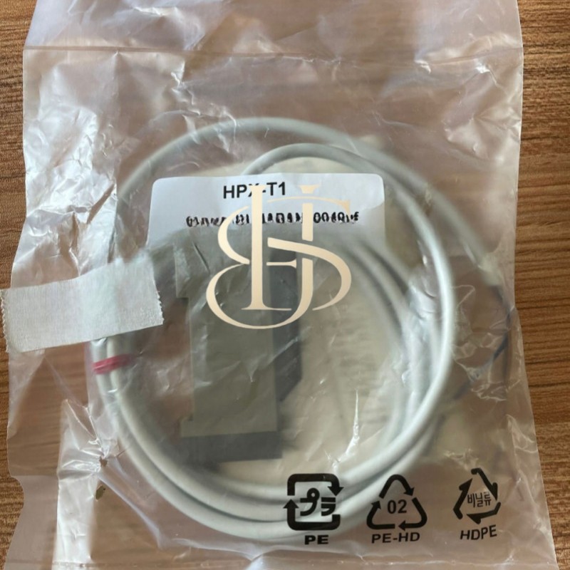 HPX-T1 1pcs New HPX-T1 Yamatake Azbil HPX-T1 Fiber Amplifier  Fast Shipping