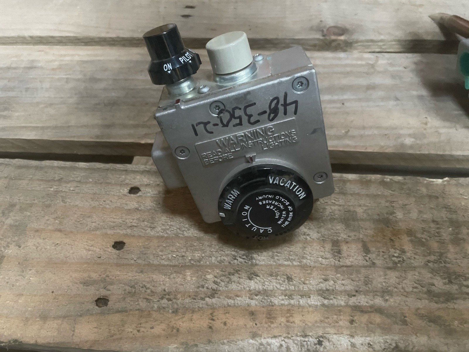 Robertshaw Water Heater Thermostat # 75-037-013
