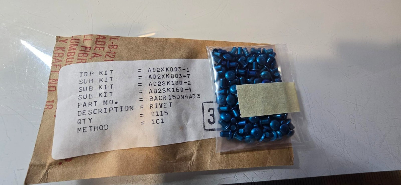 (100) BOEING RIVETS SOLID BACR15DN4AD3 5320-00-395-6509
