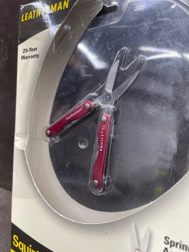 LEATHERMAN SQUIRT S4 - (81030003K) RED 2004 MULTI TOOL