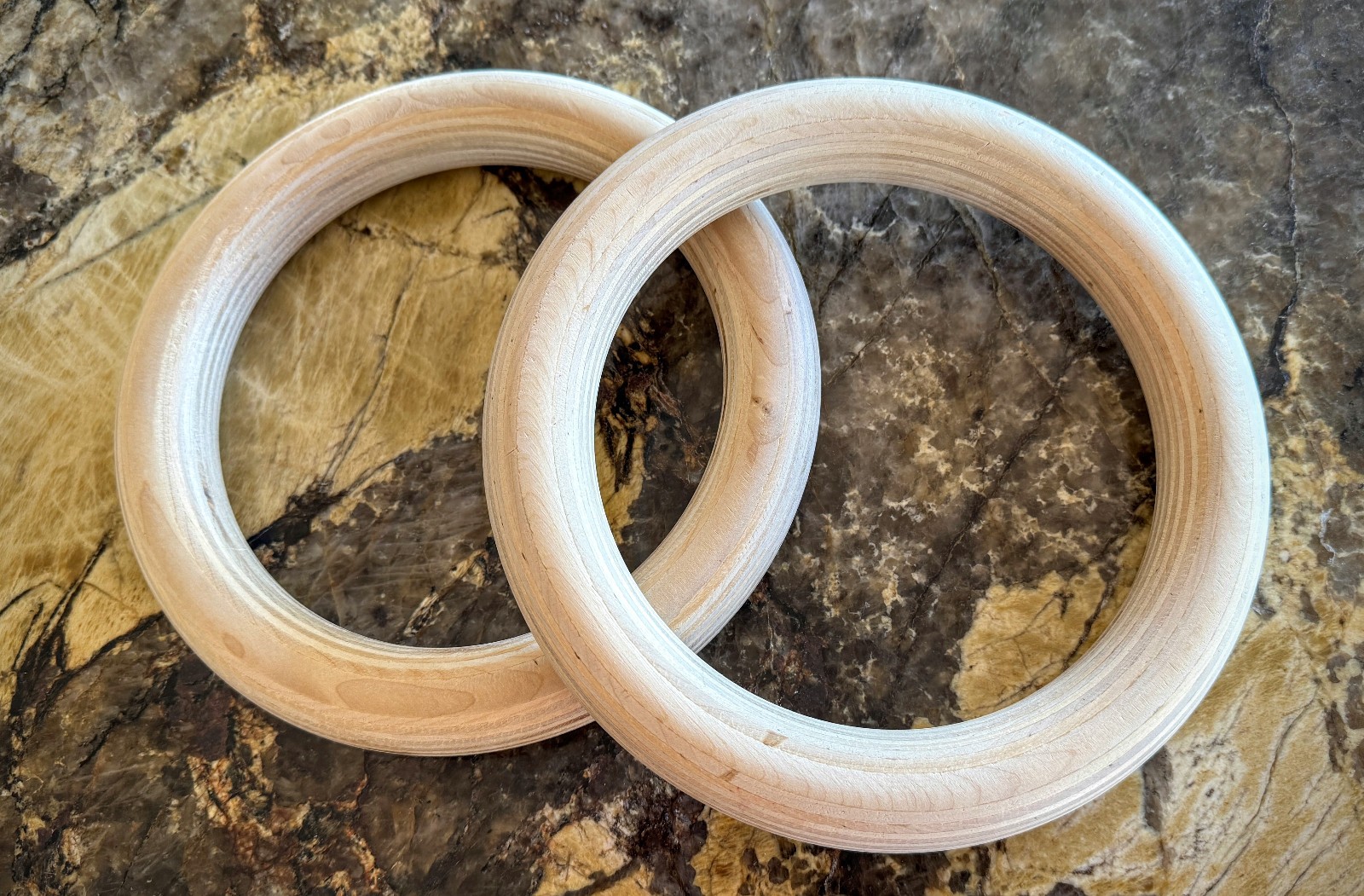 Birch Wood Gymnastics Rings for Home Gym Improve Upper Body Strength (2 Pieces)