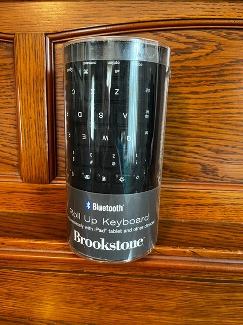 BROOKSTONE BLUETOOTH ROLL UP KEYBOARD MODEL #682369 BLACK NIB