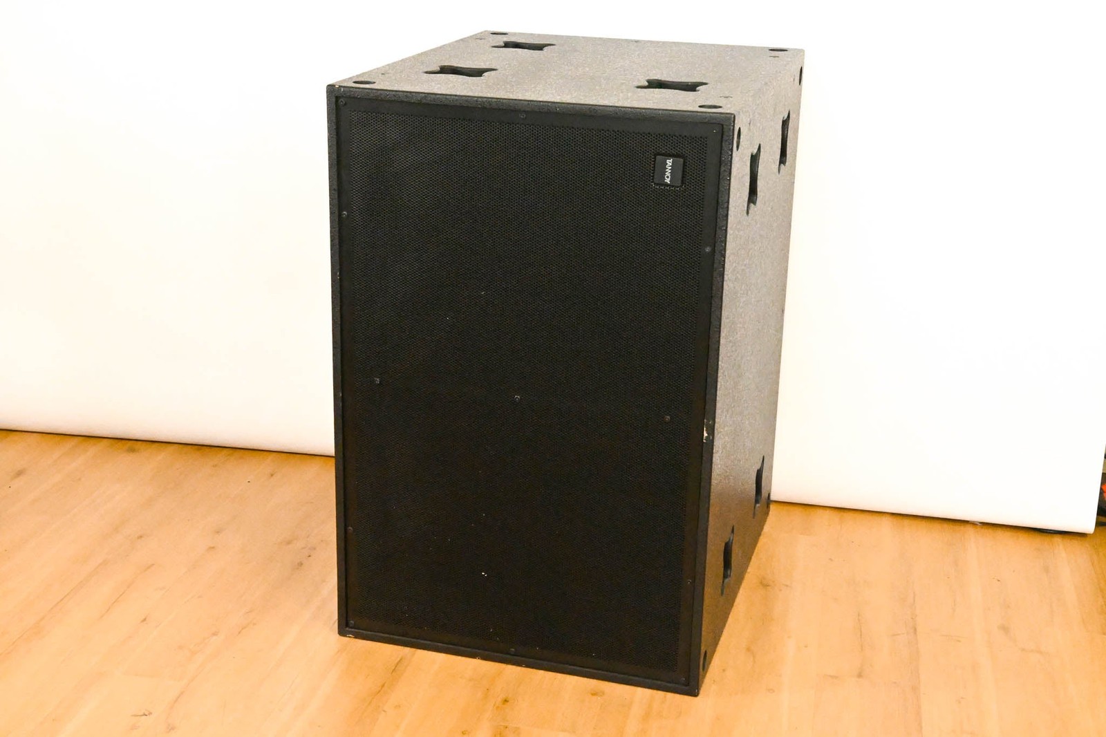 Tannoy VSX215B Dual 15" Passive Subwoofer CG01ZKB