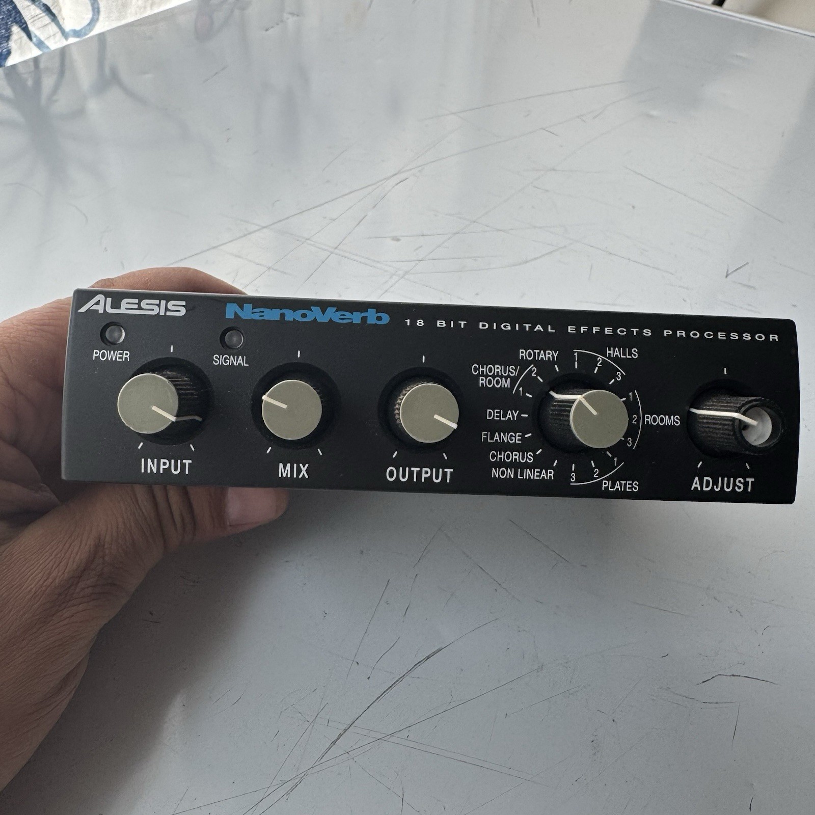 Nanoverb 18 Bit Digital Effects Processor by Alesis(Pre-owned)