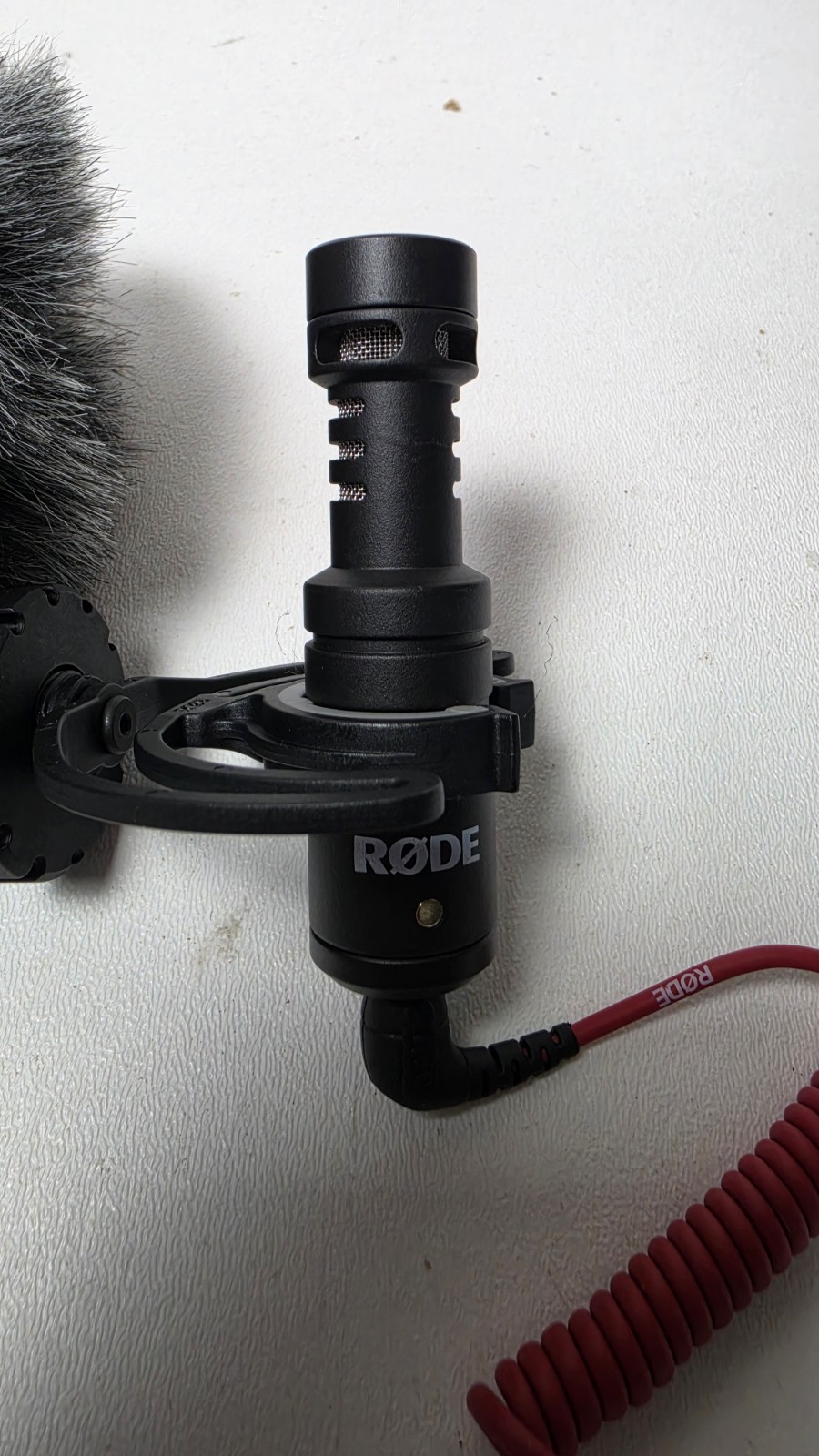 Rode VideoMicro Compact On-Camera Shotgun Microphone w/ Windscreen