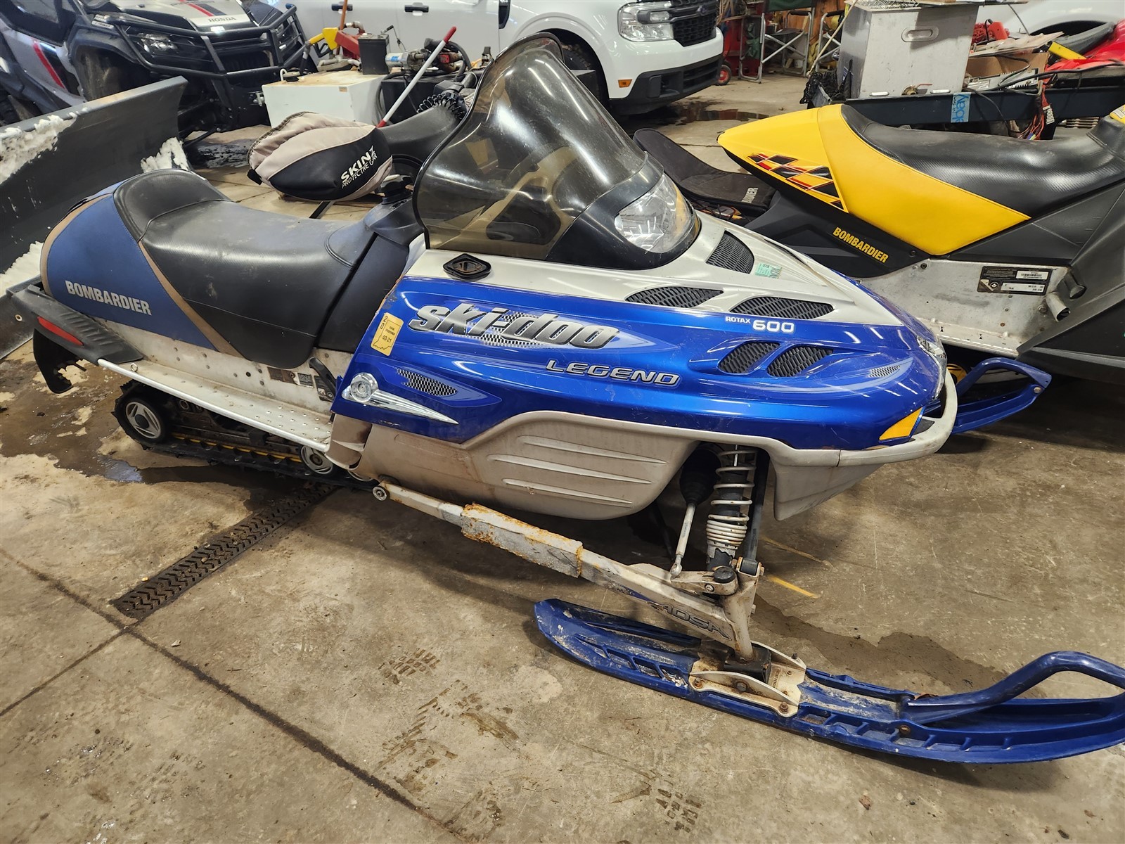 2003 SKI DOO 600 R Legend E zx chassis windshield headlight bezel wind shield