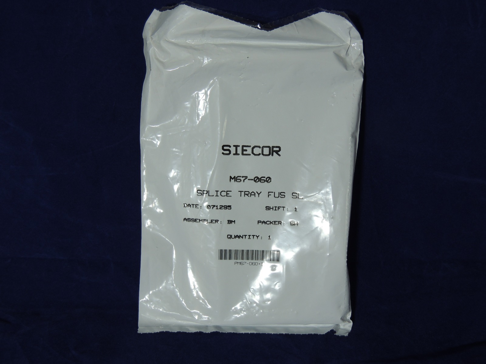 Siecor Corning Fusion Fiber Optic Small Splice Tray M67-060 12 fiber
