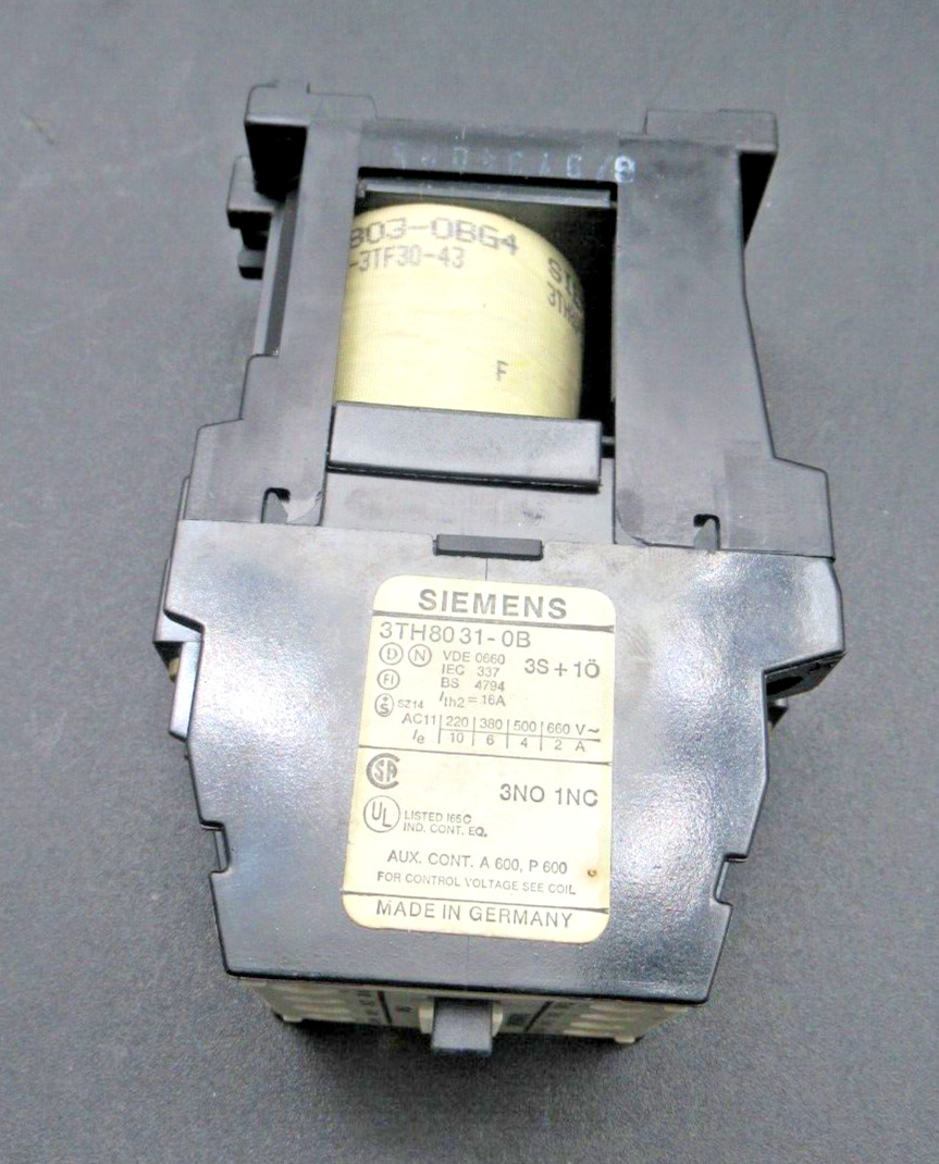 Siemens 3TH8031-0B Control Relay 24VDC *GREAT CONDITION*
