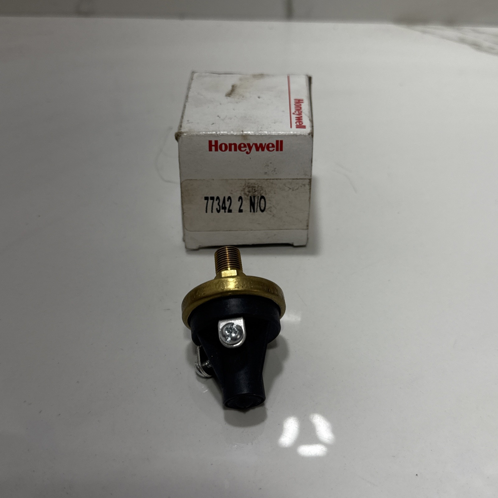 Honeywell 77342 2HG 1633 Pressure Sensor NEW IN BOX