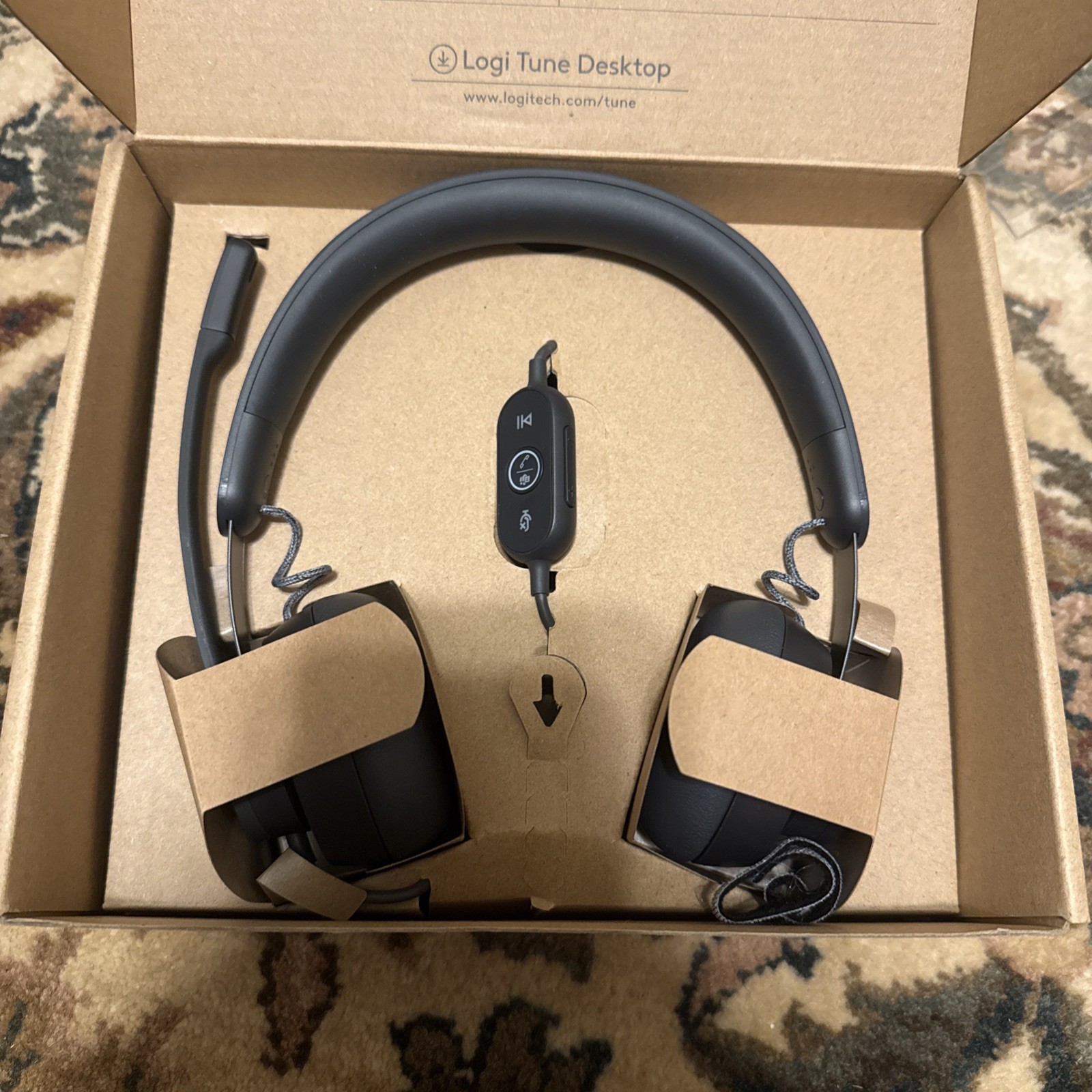 Logitech Zone Wired USB-C Noise Cancelling Headset with USB-A Adapter NEW Sealed