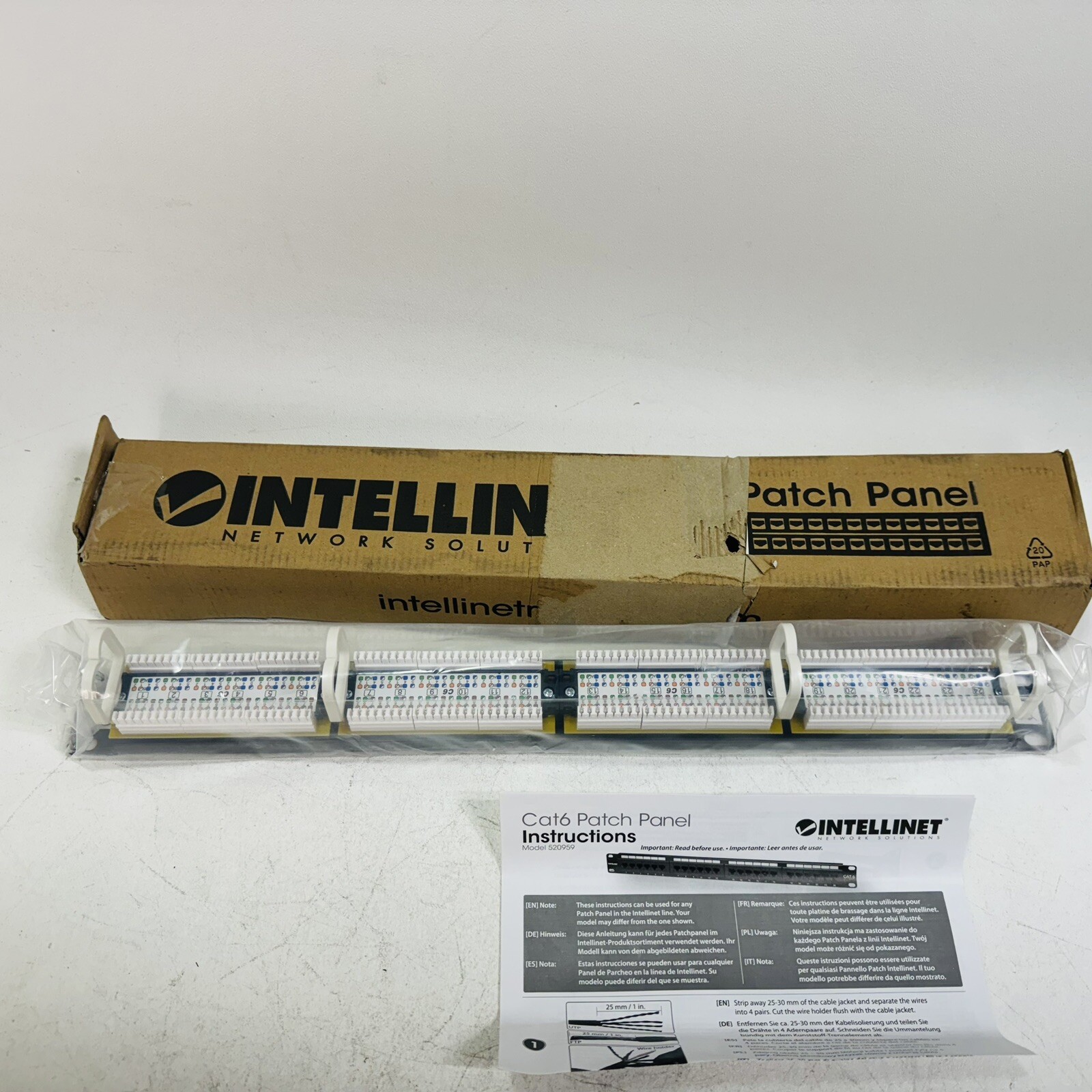 New Intellinet IPP-19C624-1U 520959 Cat6 Patch Panel 24-Port UTP 1U Black