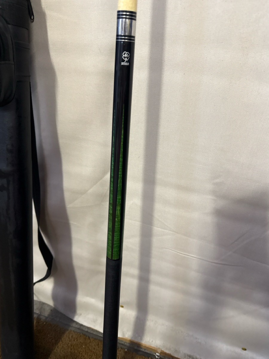 MCDERMOTT HANDCRAFTED CUES STAR (G69006780)