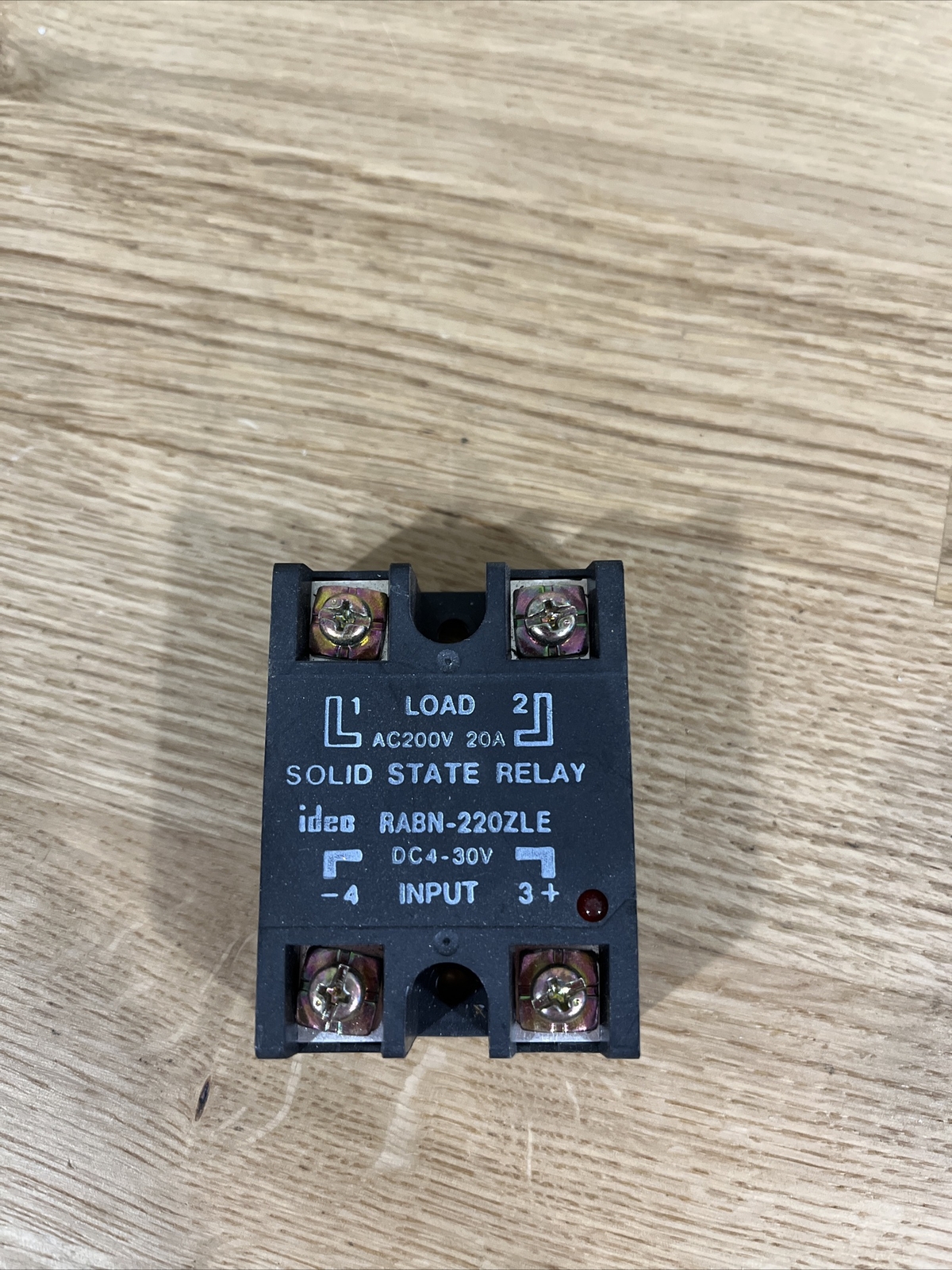 Idec RABN-220ZLE Solid State Relay, Load Rating: 200VAC 20A, Input: 4-30VDC
