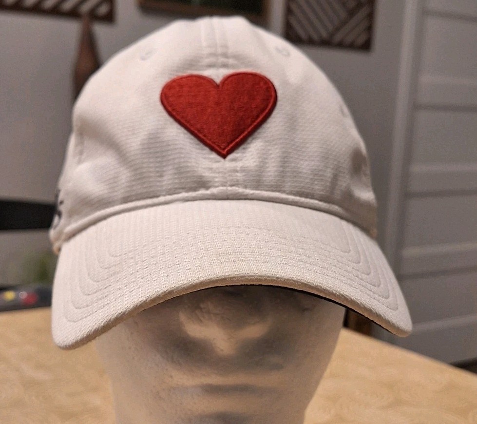 TaylorMade Golf Heart Hat R11s Strapback White One Size Fits Most