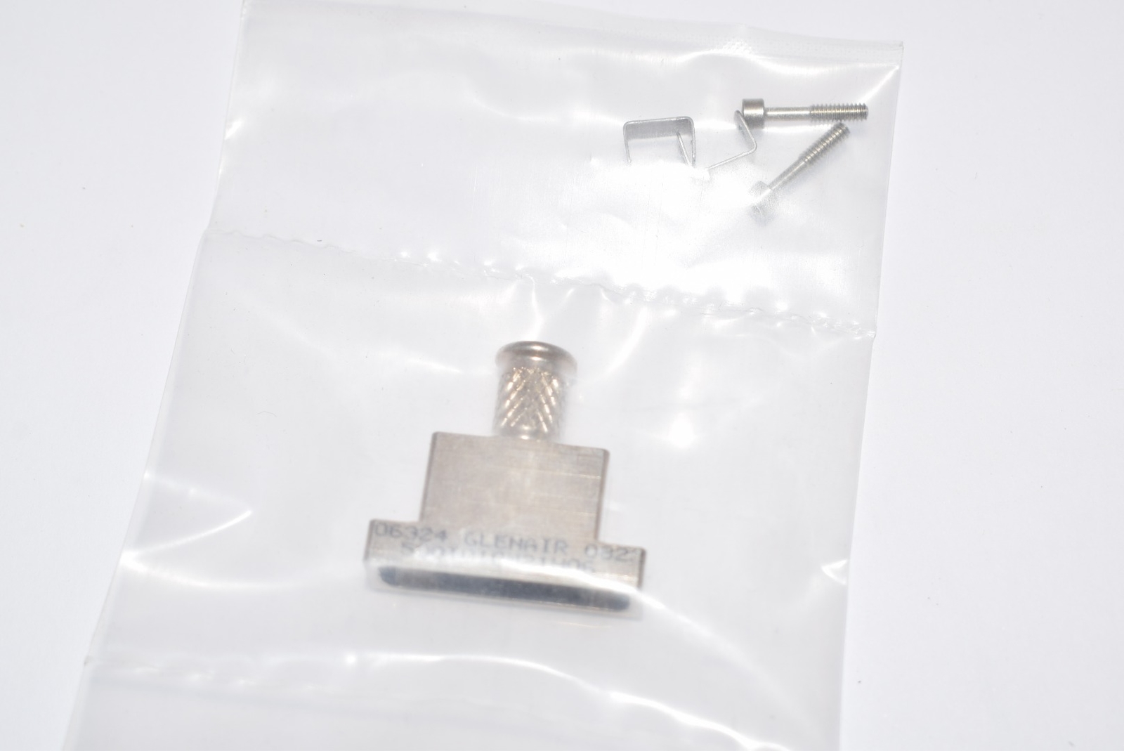 NEW Glenair 500T010M21H06 D-Sub Backshells Kit