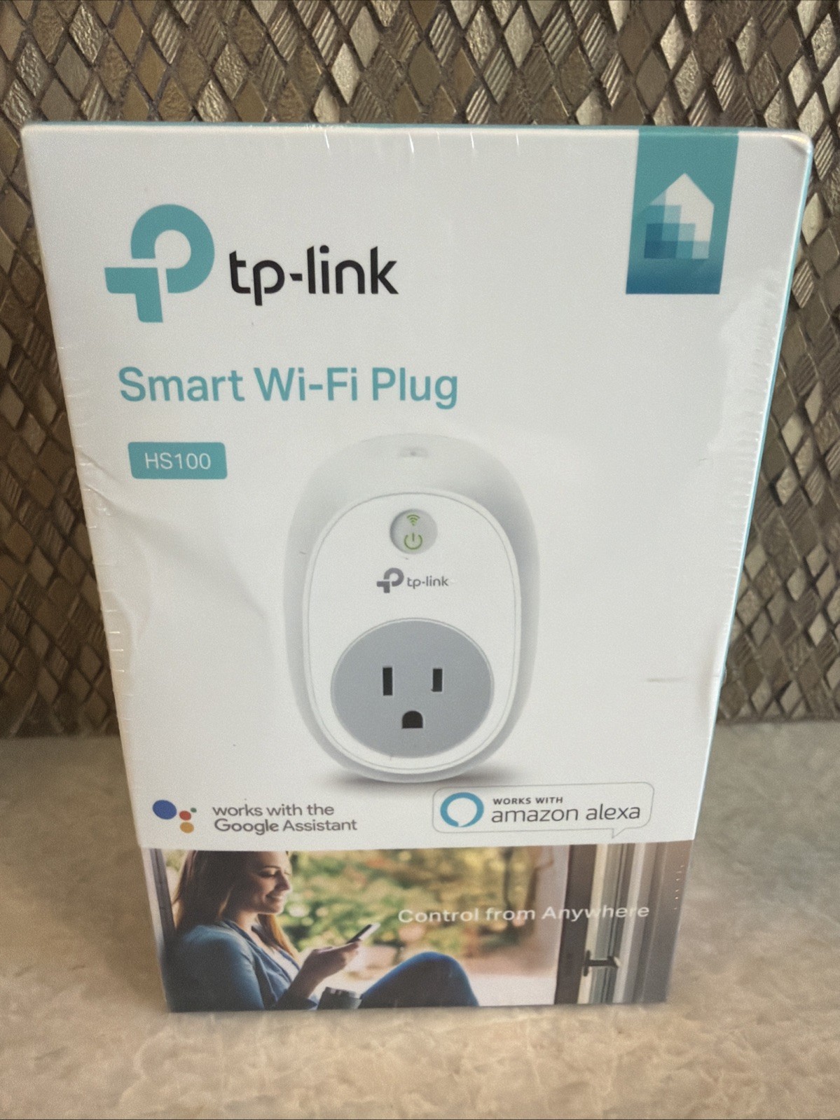 TP-Link HS100 Smart WiFi Plug Works With Google Assistant & Amazon Alexa