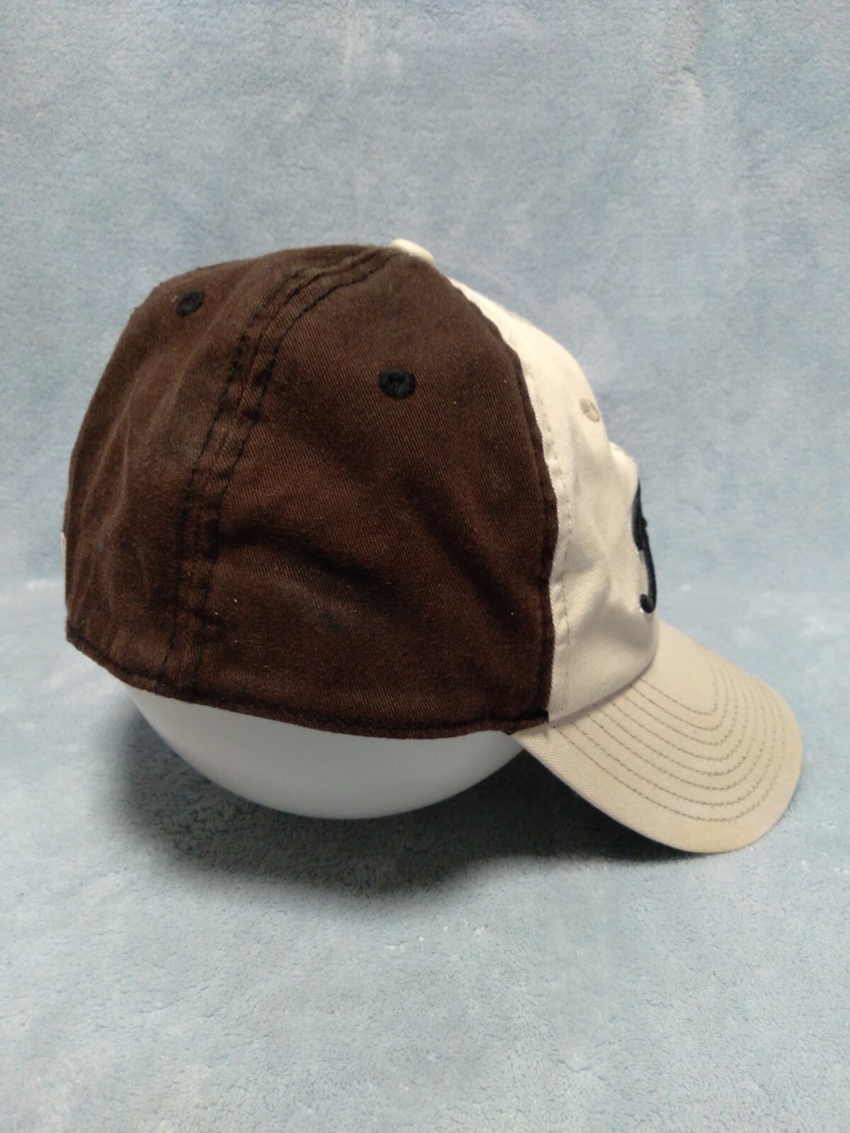 Titleist Golf Baseball Hat Cap Brown Tan A-FLEX Fitted Size Large X-Large
