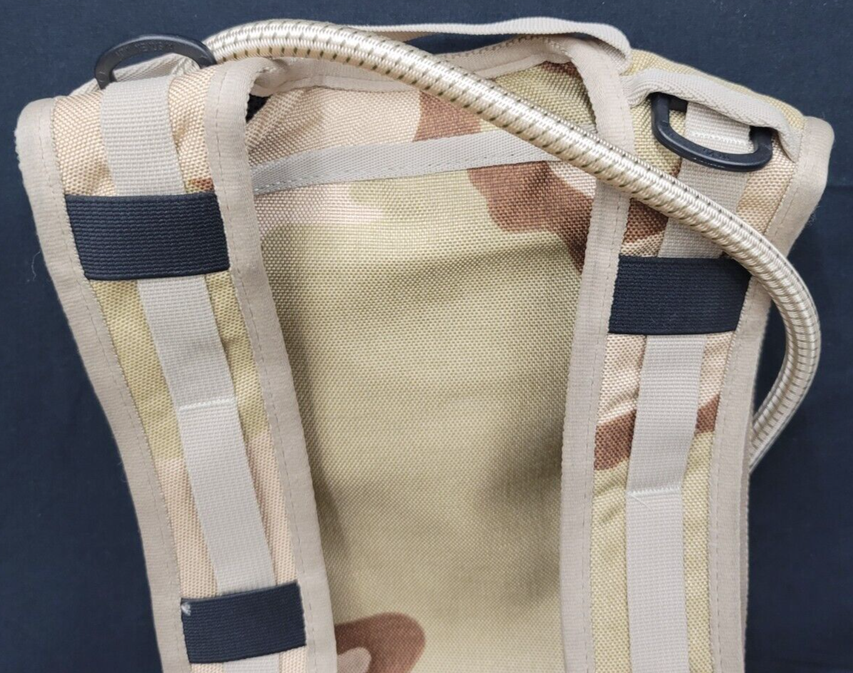 Source Hydration System Carrier with Bladder Desert