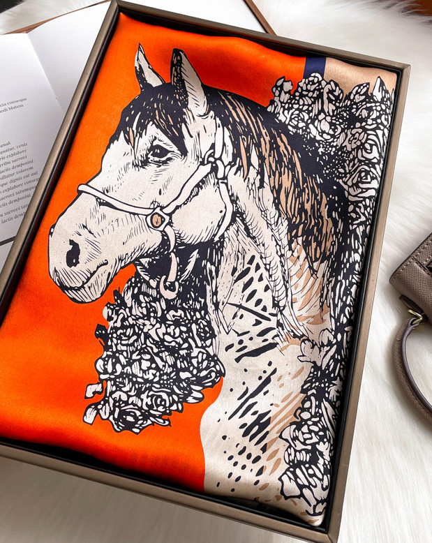 100% Silk Scarf Women Vintage war-horse Print Neckerchief Bandana 90*90cm NEW